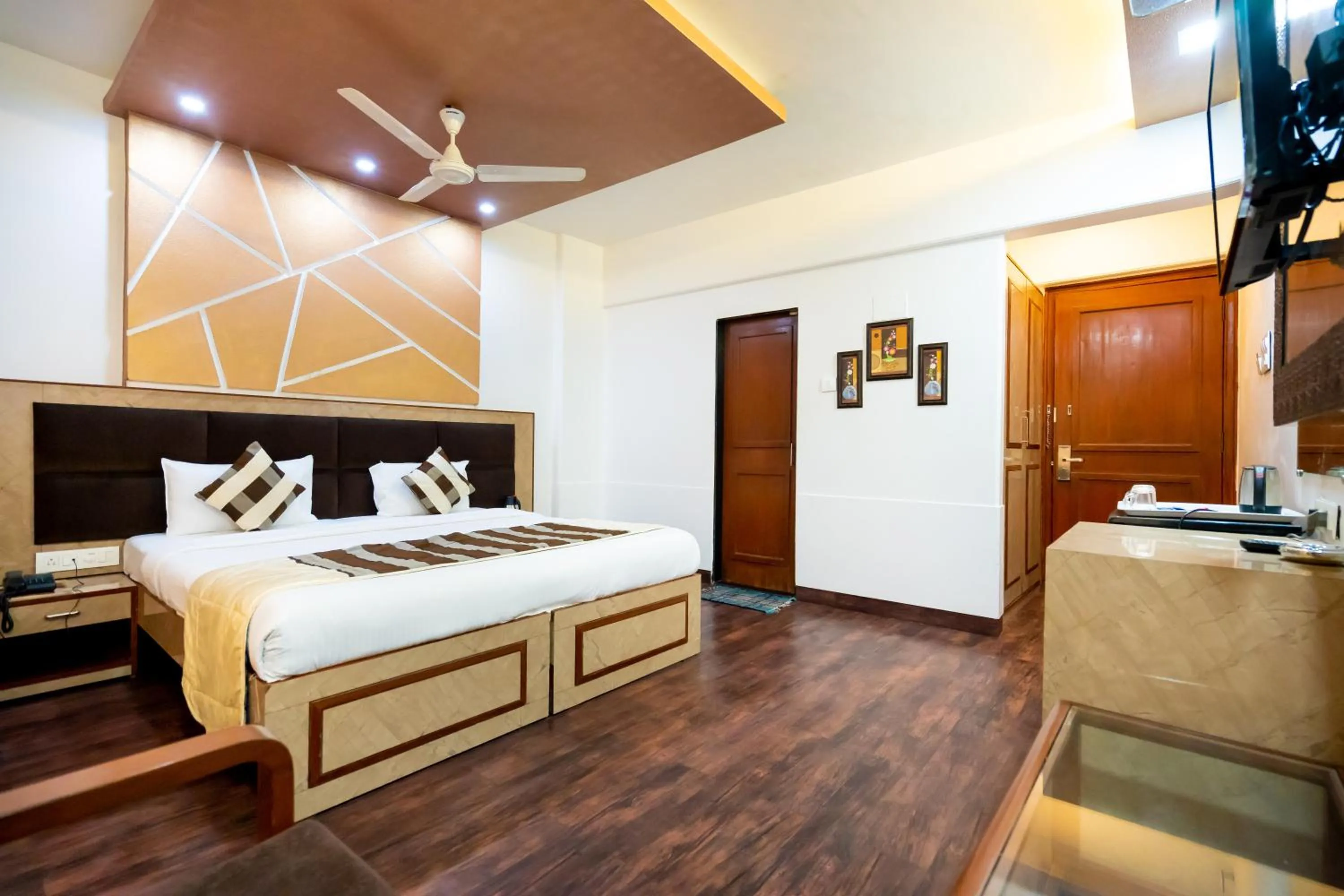 Photo of the whole room, Bed in Hotel Mina International