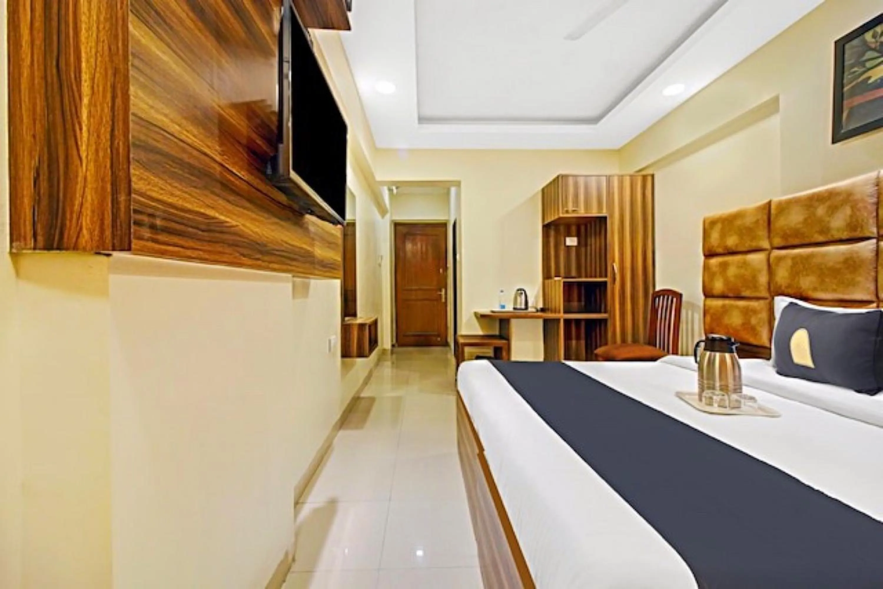 Bedroom, Bed in Hotel Mina International