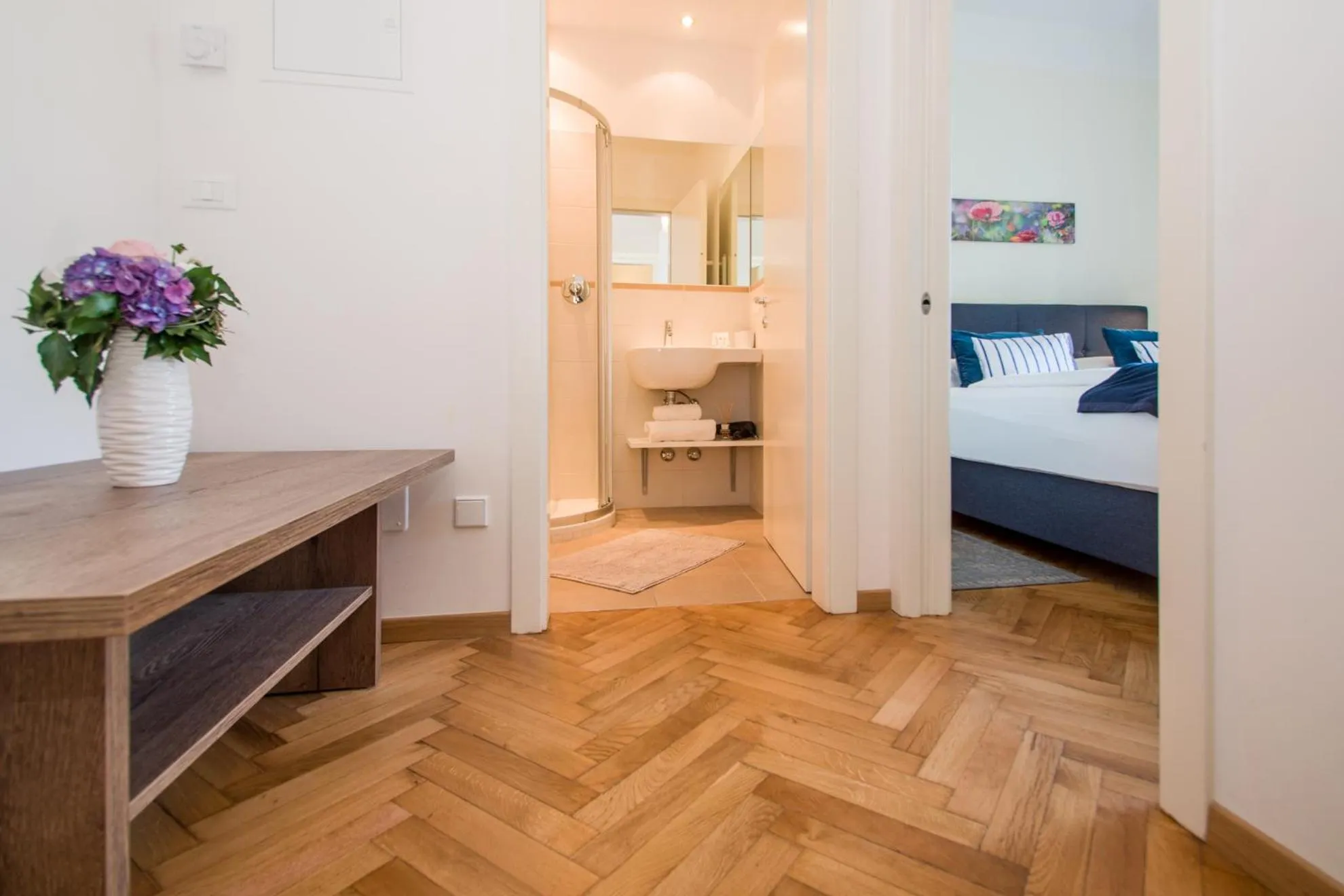 Bed in Residence Diana