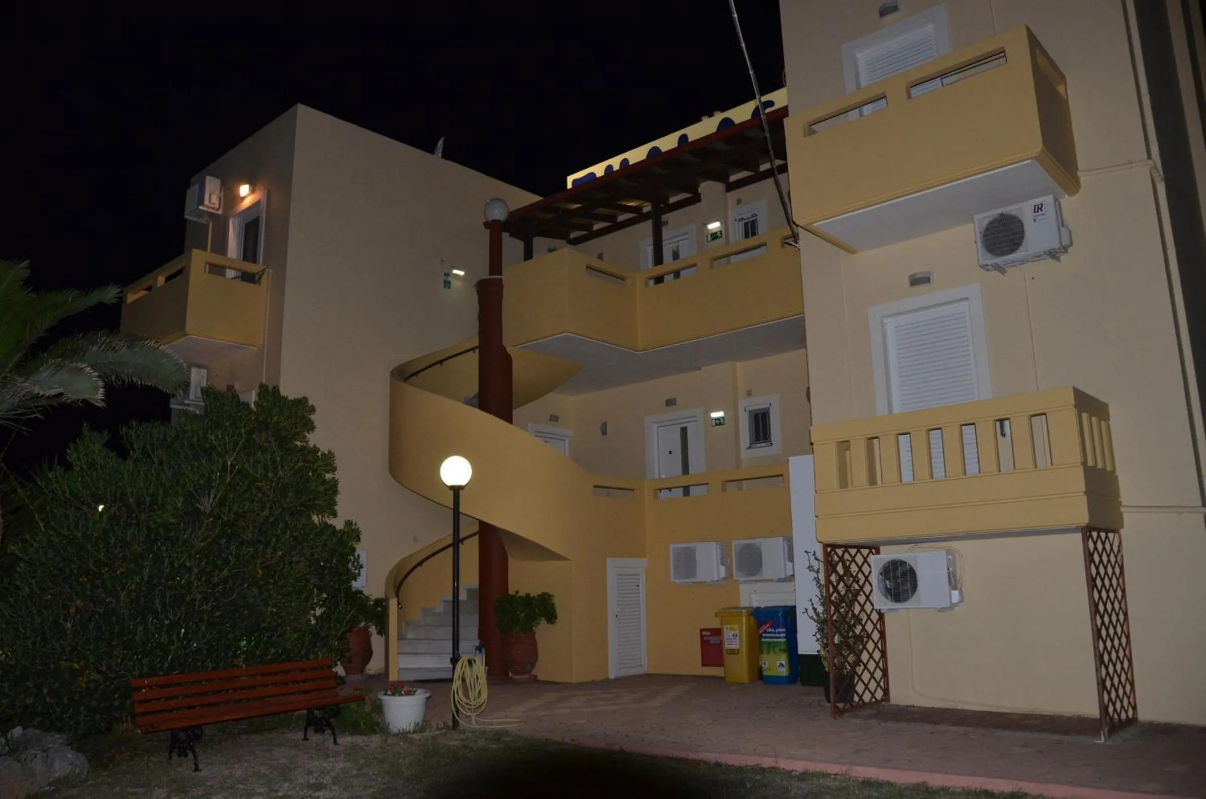 Area and facilities in Thalassa Apartments