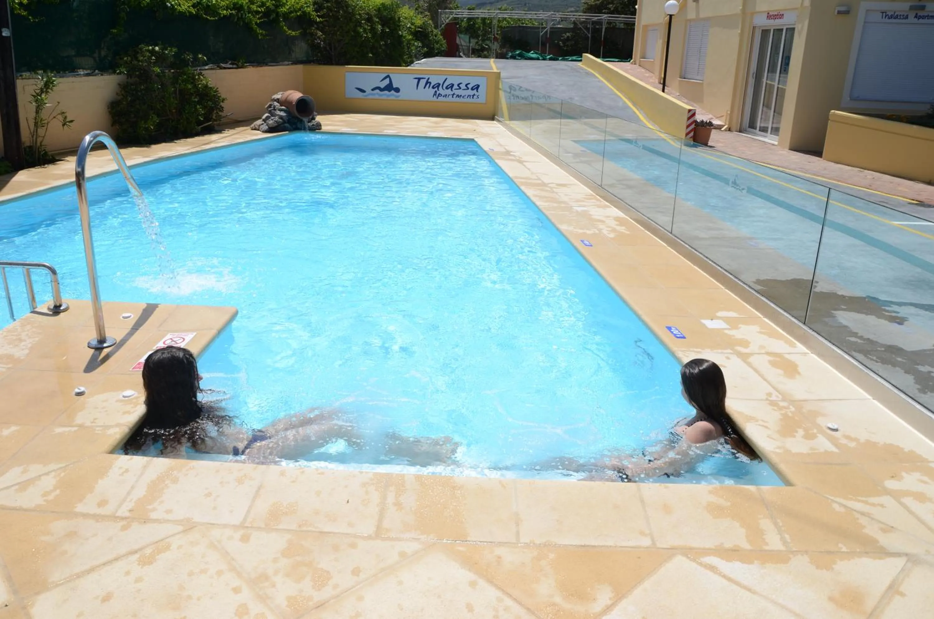 Hot Tub in Thalassa Apartments