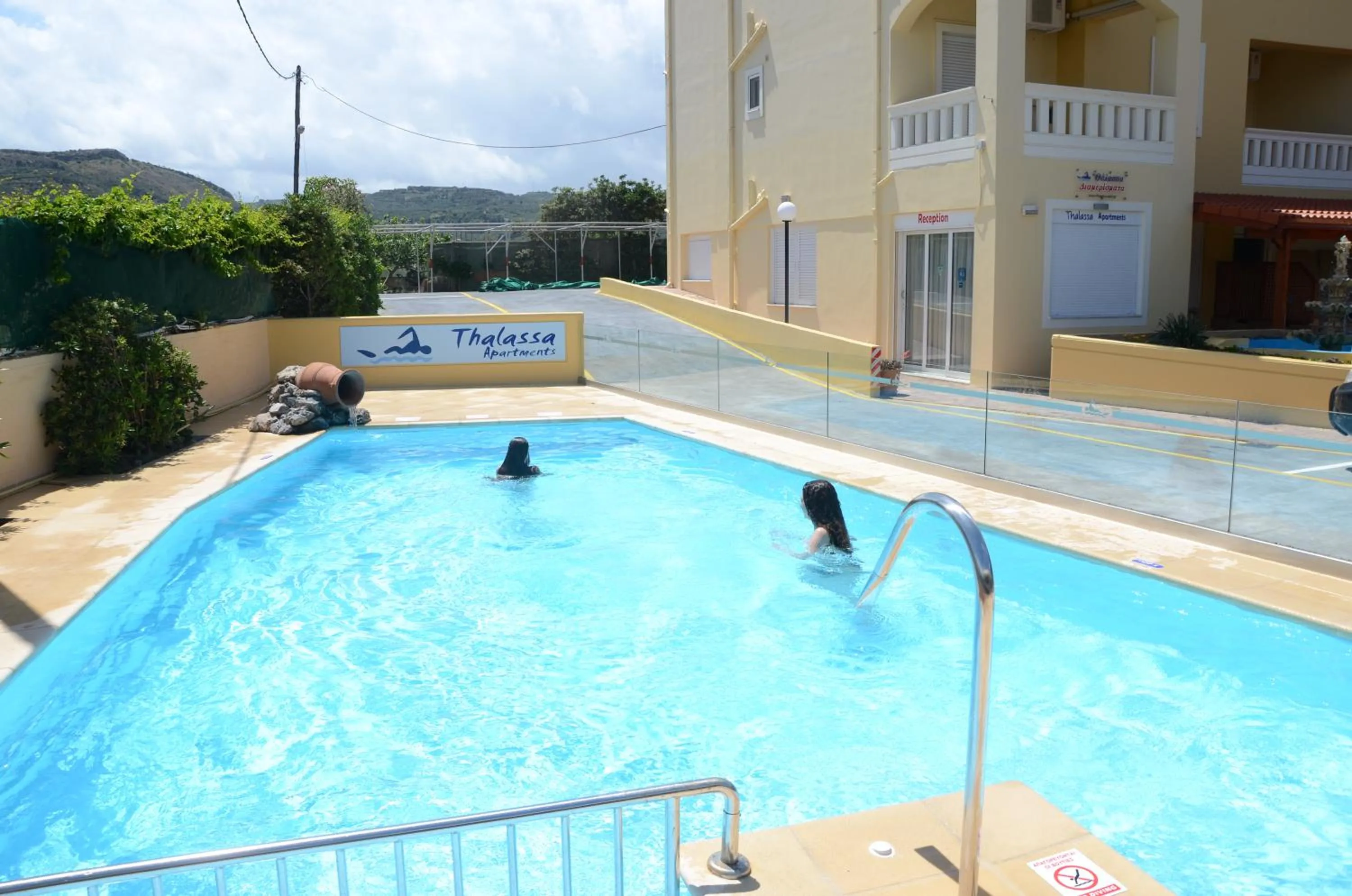 Swimming pool in Thalassa Apartments