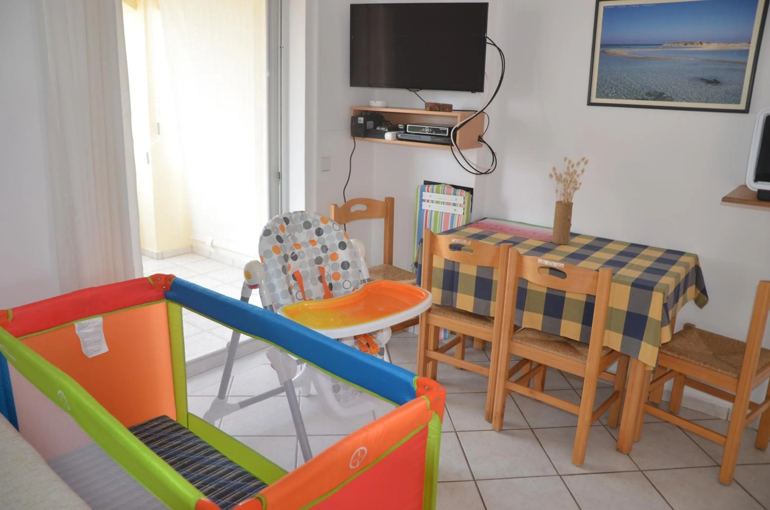 TV and multimedia in Thalassa Apartments