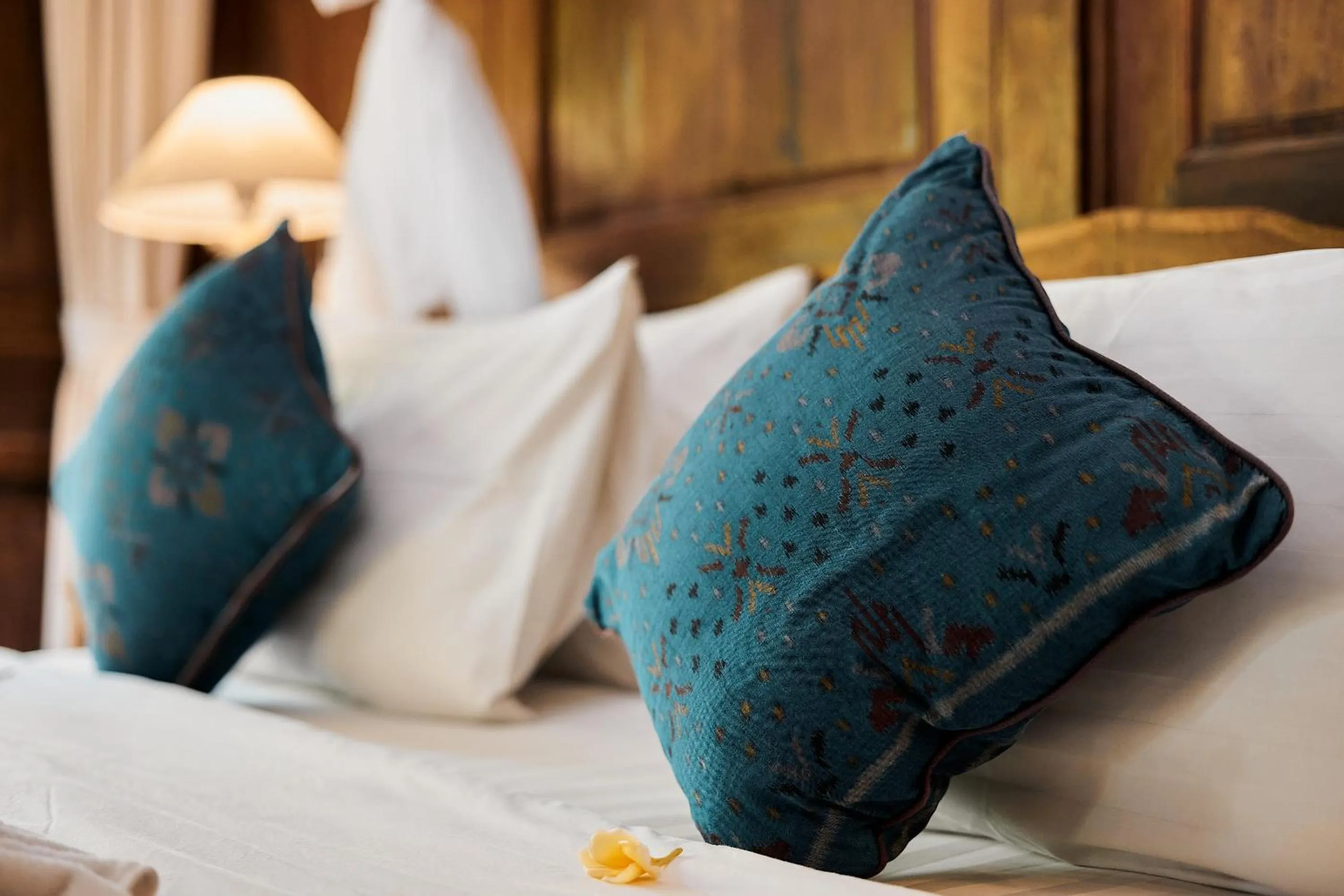 bunk bed, Bed in Kawan Antique Ubud Villa