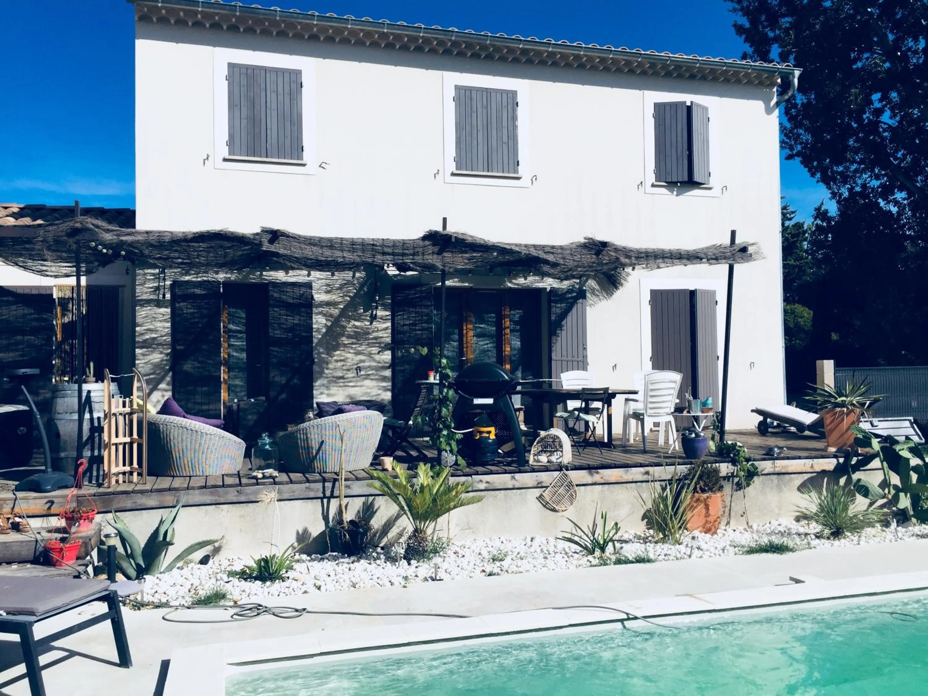 Pool view in Chambre et table d hotes chez Dom