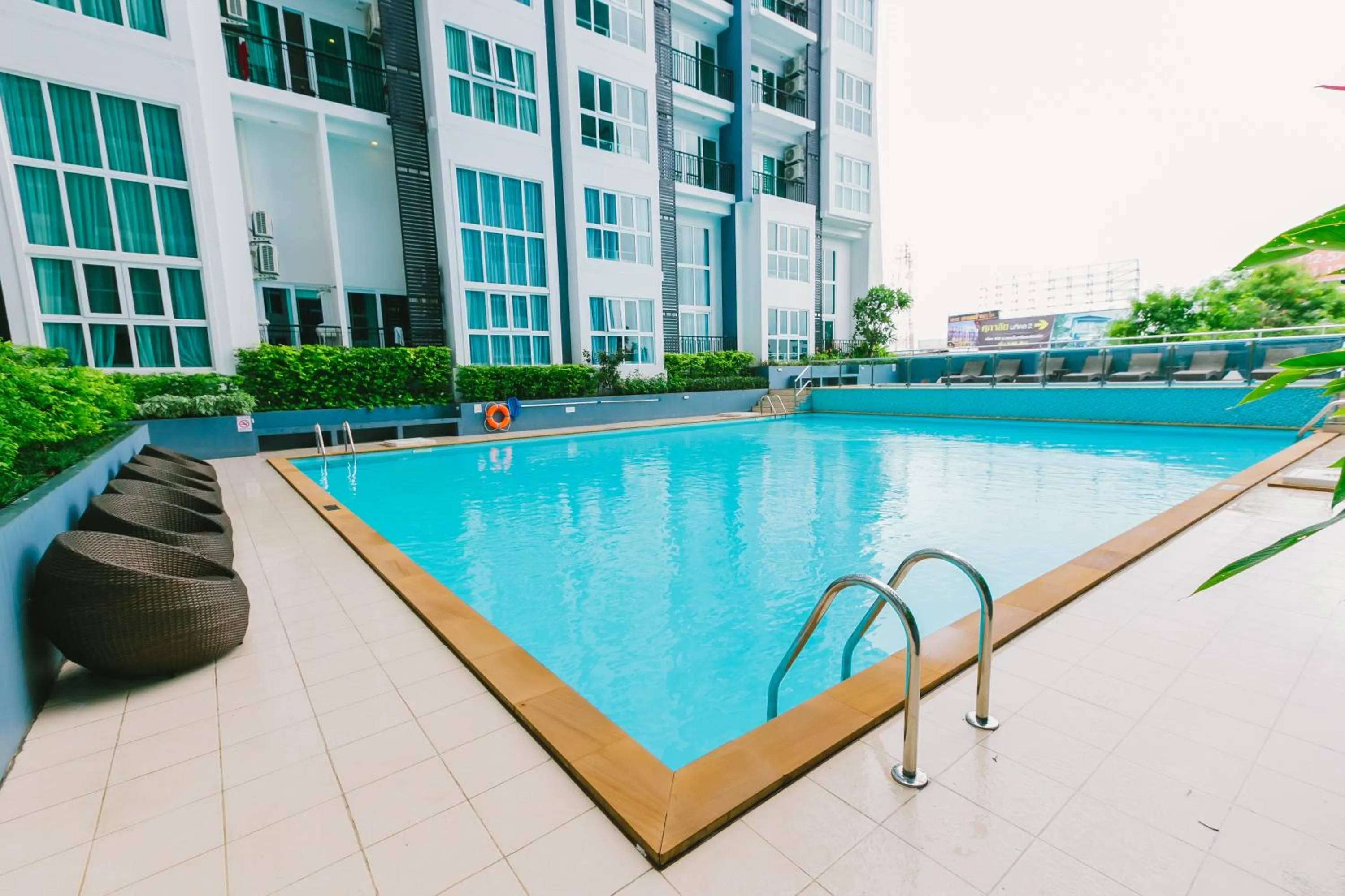 Swimming pool in Locals Prio ChiangMai Central Airport Plaza