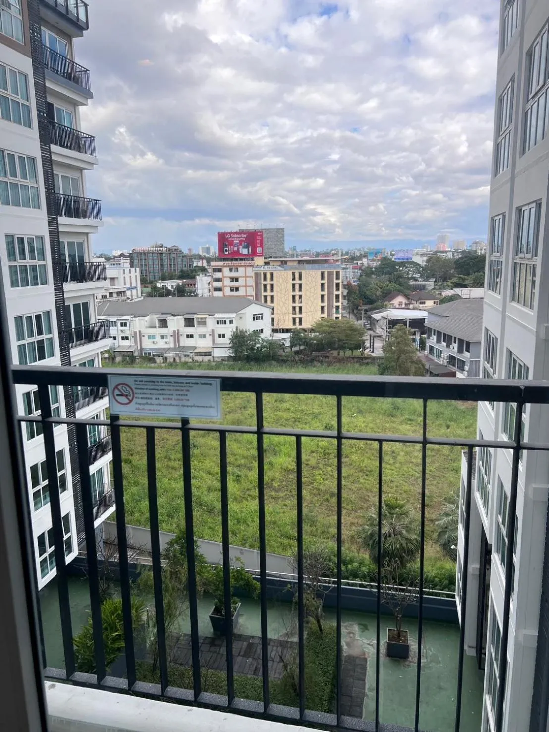 Balcony/Terrace in Locals Prio ChiangMai Central Airport Plaza