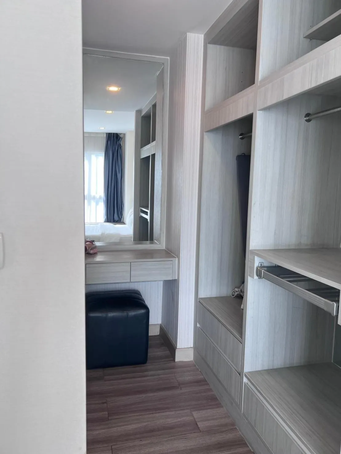 wardrobe, Bed in Locals Prio ChiangMai Central Airport Plaza