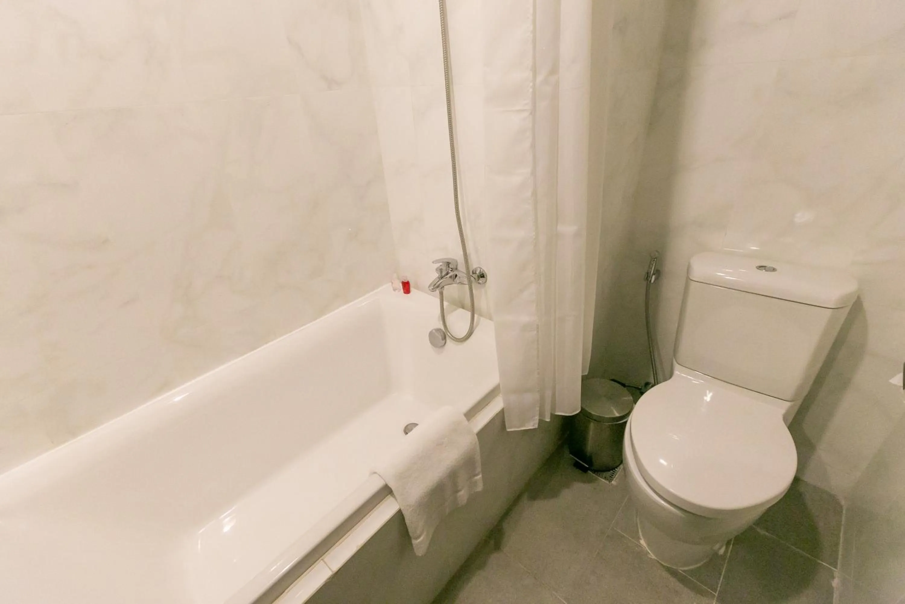 Toilet in Locals Prio ChiangMai Central Airport Plaza