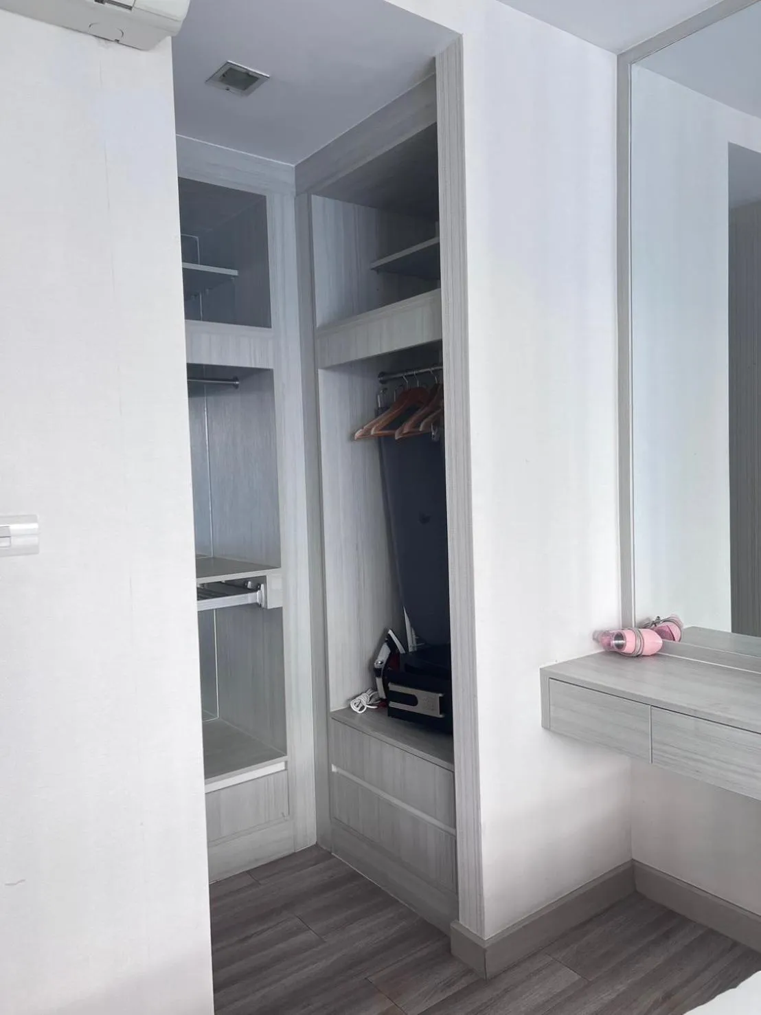 flat iron in Locals Prio ChiangMai Central Airport Plaza