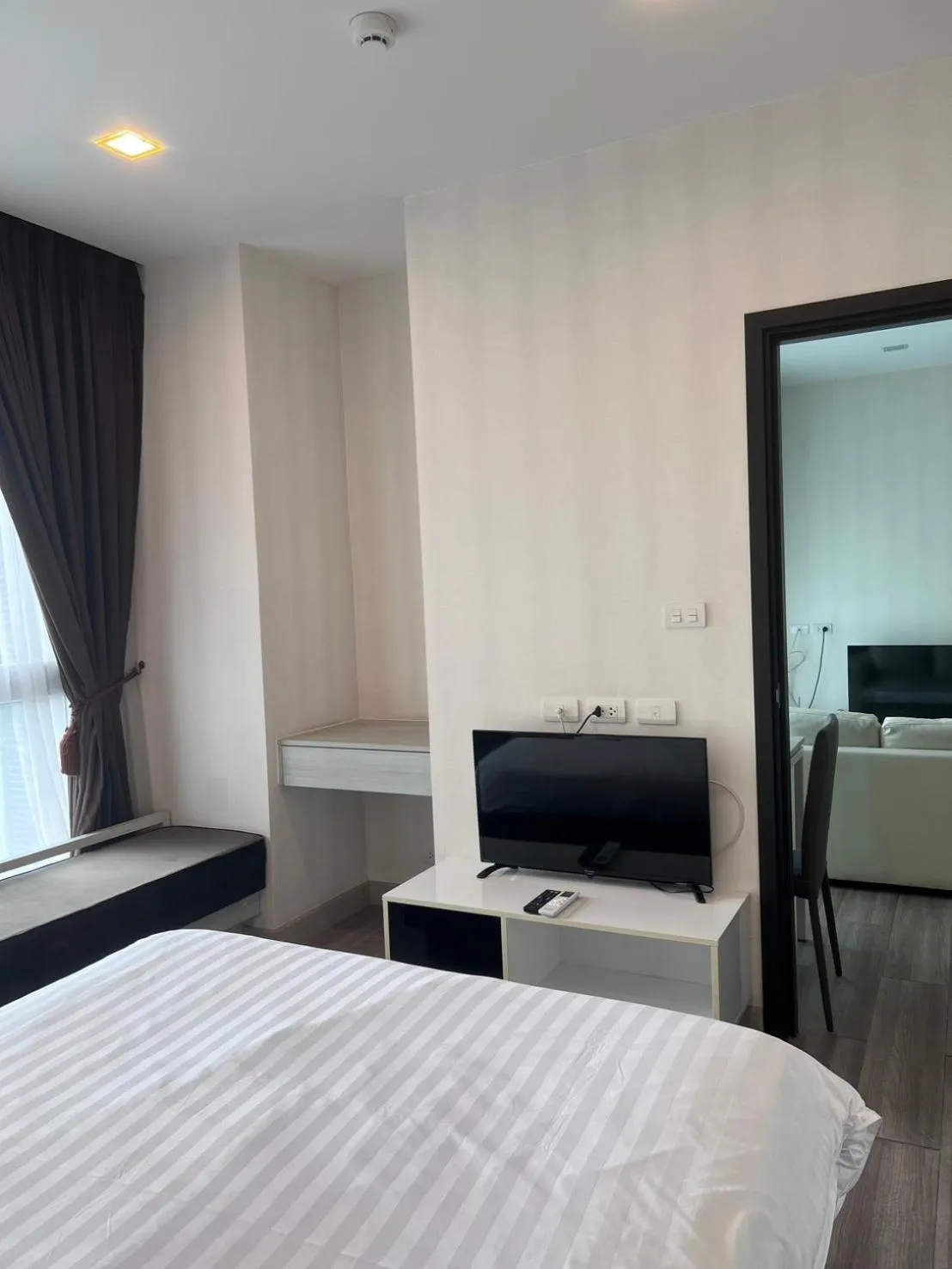 TV and multimedia, Bed in Locals Prio ChiangMai Central Airport Plaza