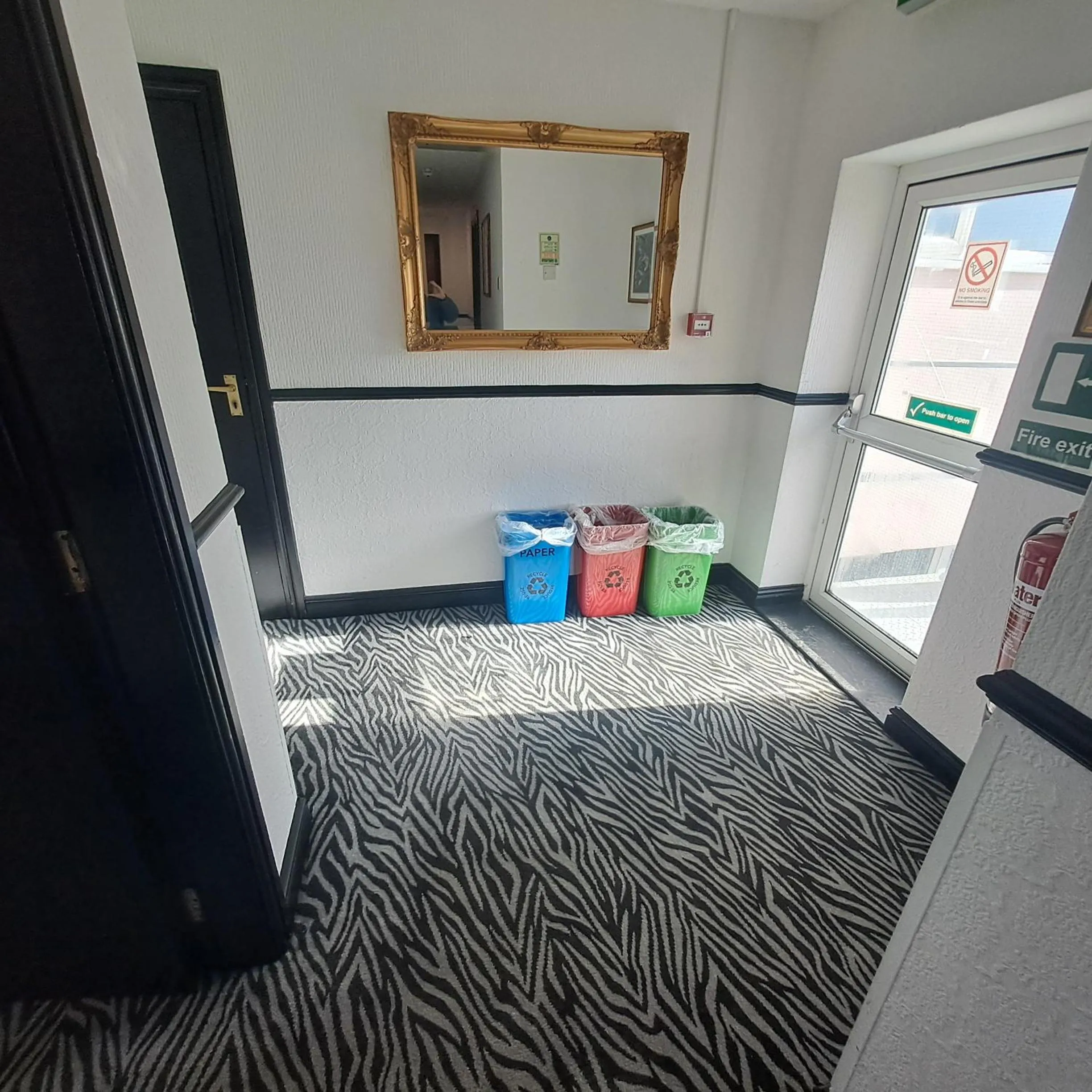 Area and facilities in Boathouse Hotel