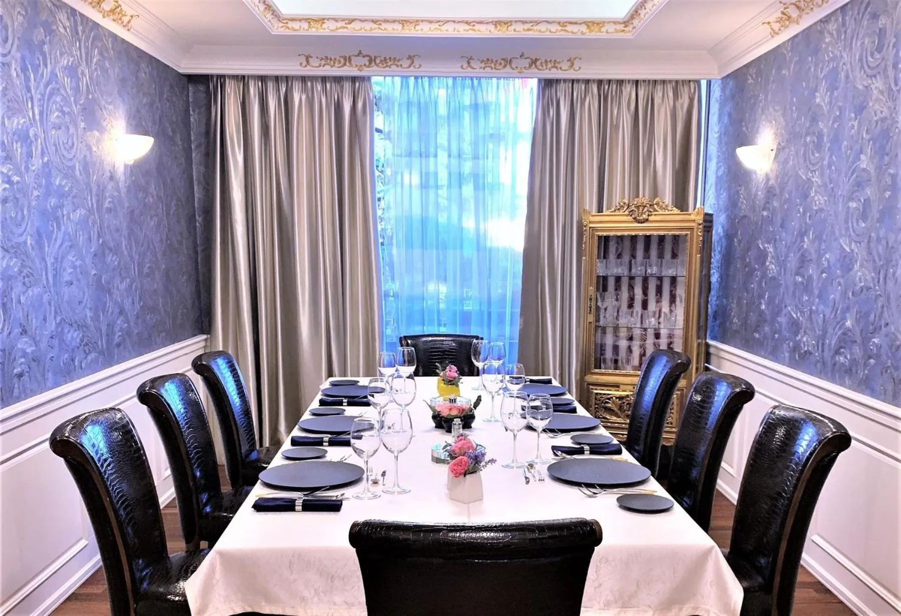 Tirana International Hotel & Conference Center