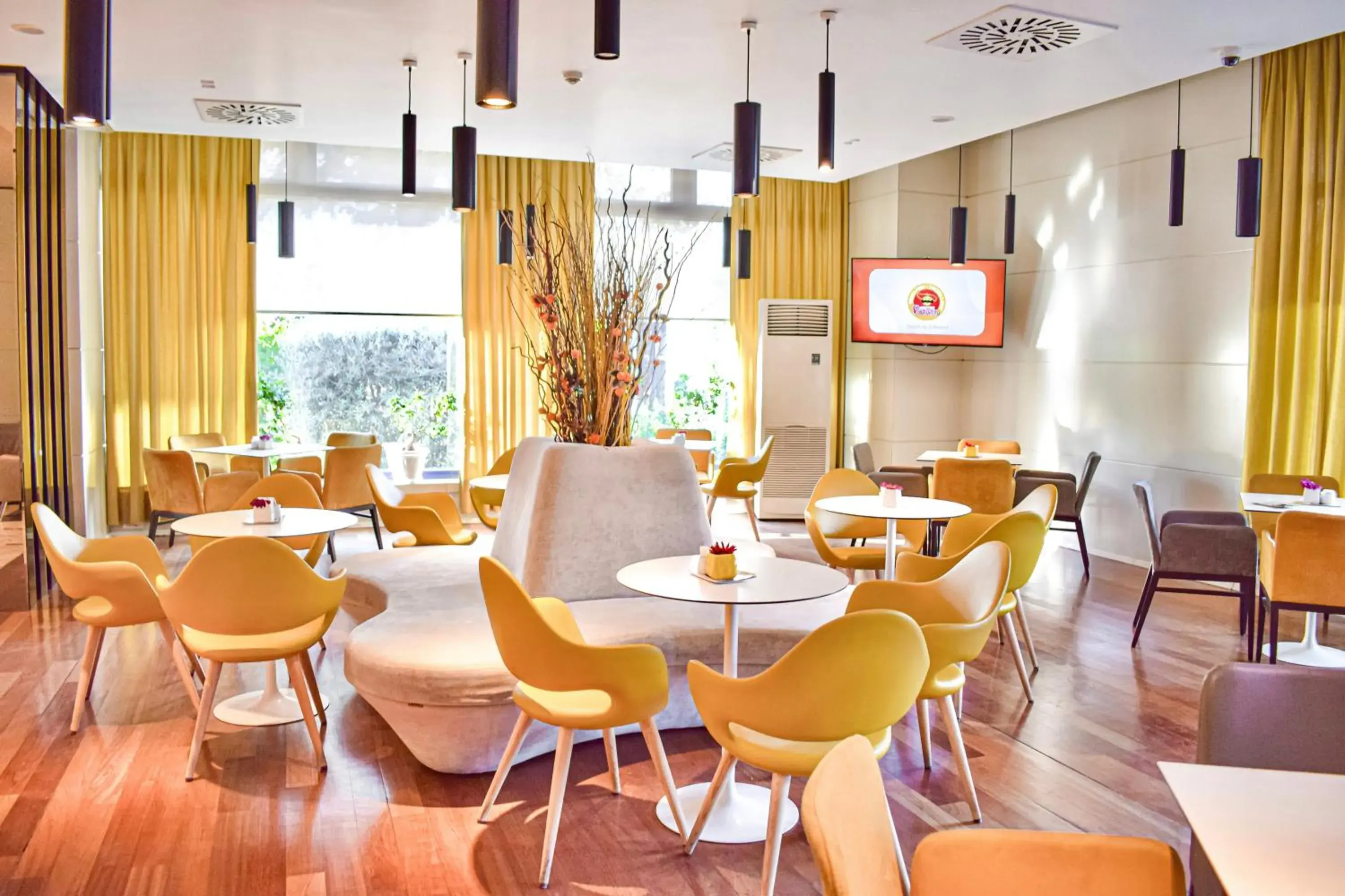 Lounge or bar in Tirana International Hotel & Conference Center Lounge or bar in Tirana International Hotel & Conference Center