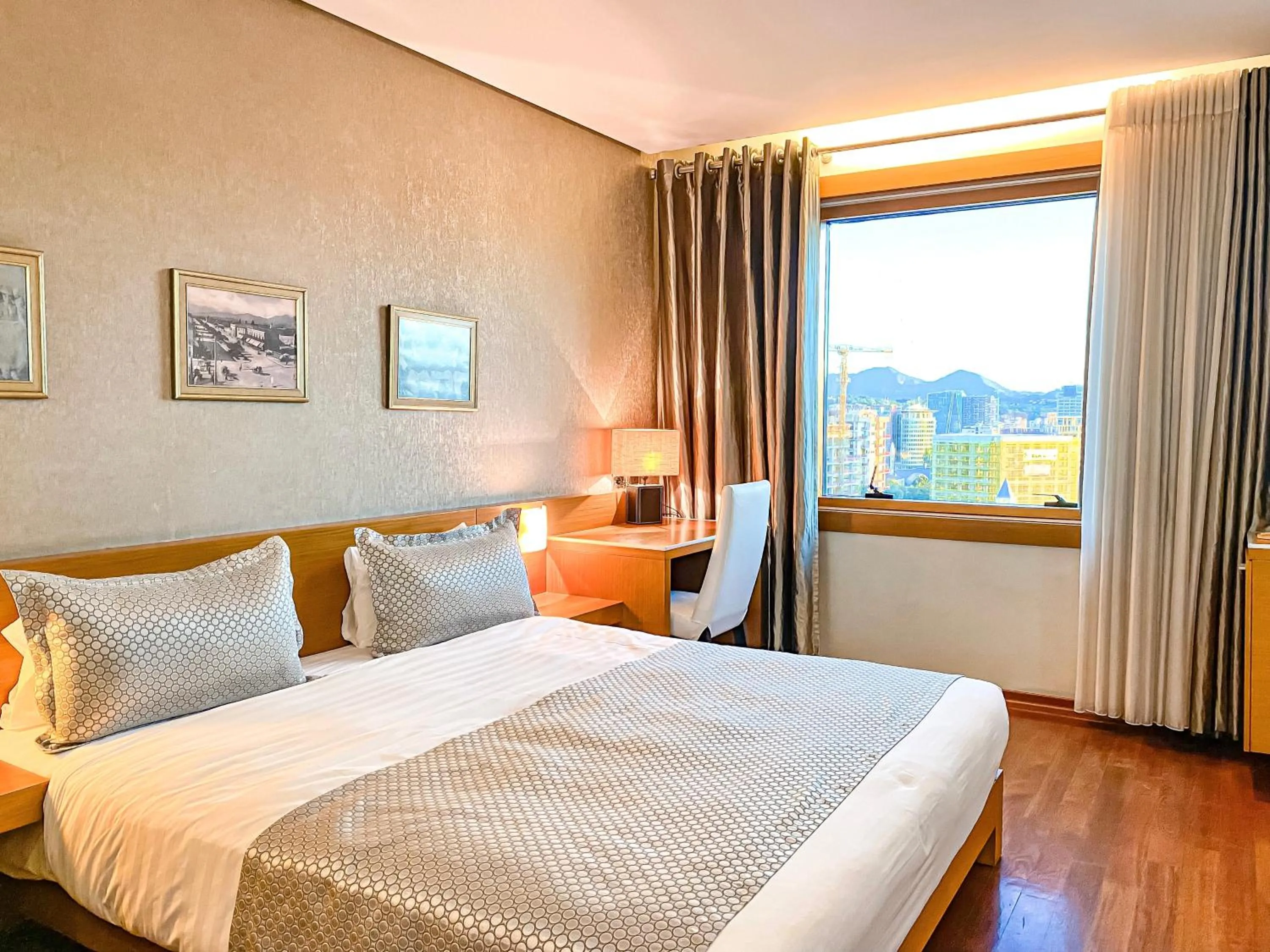 Bedroom, Bed in Tirana International Hotel & Conference Center