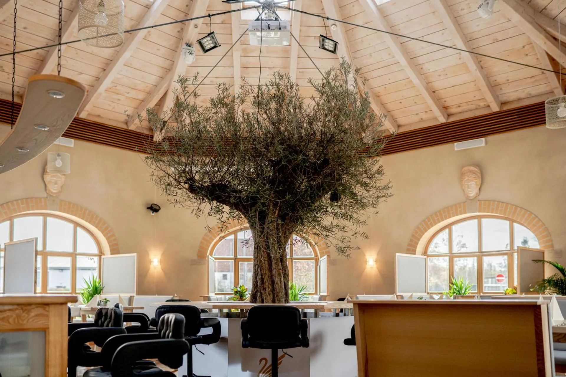 Restaurant/places to eat in Hotel Donau-Ries