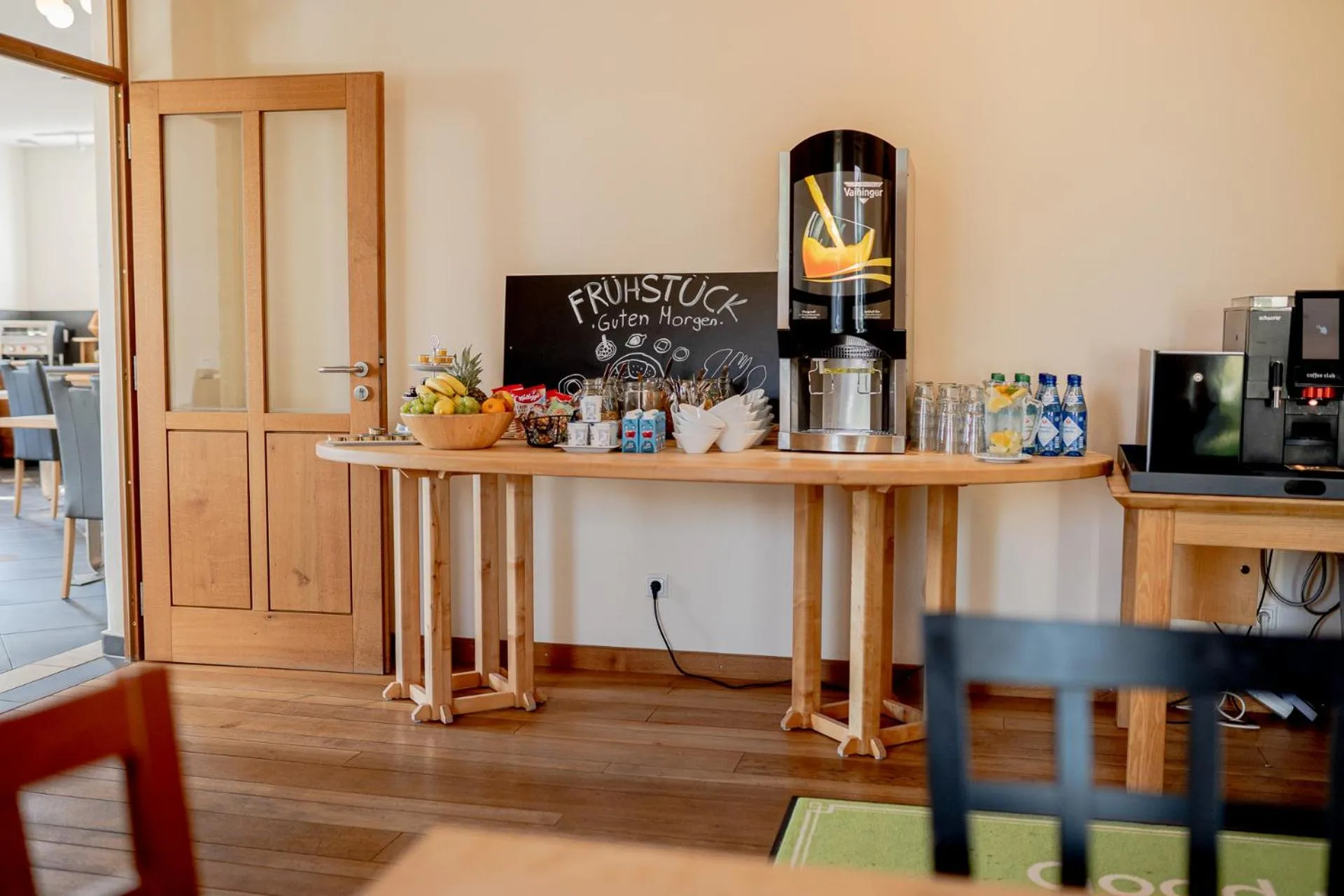 Coffee/tea facilities in Hotel Donau-Ries