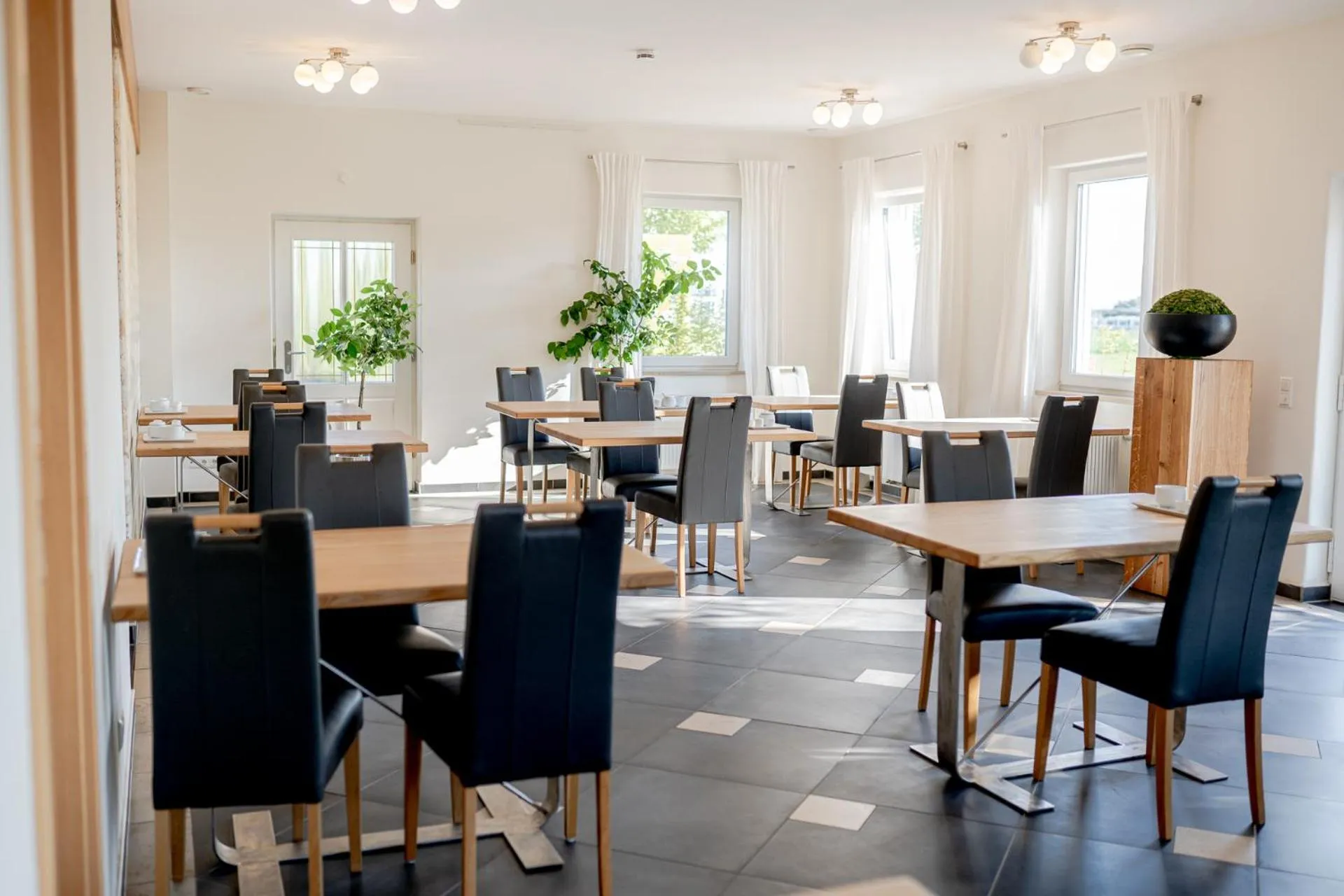 Seating area in Hotel Donau-Ries