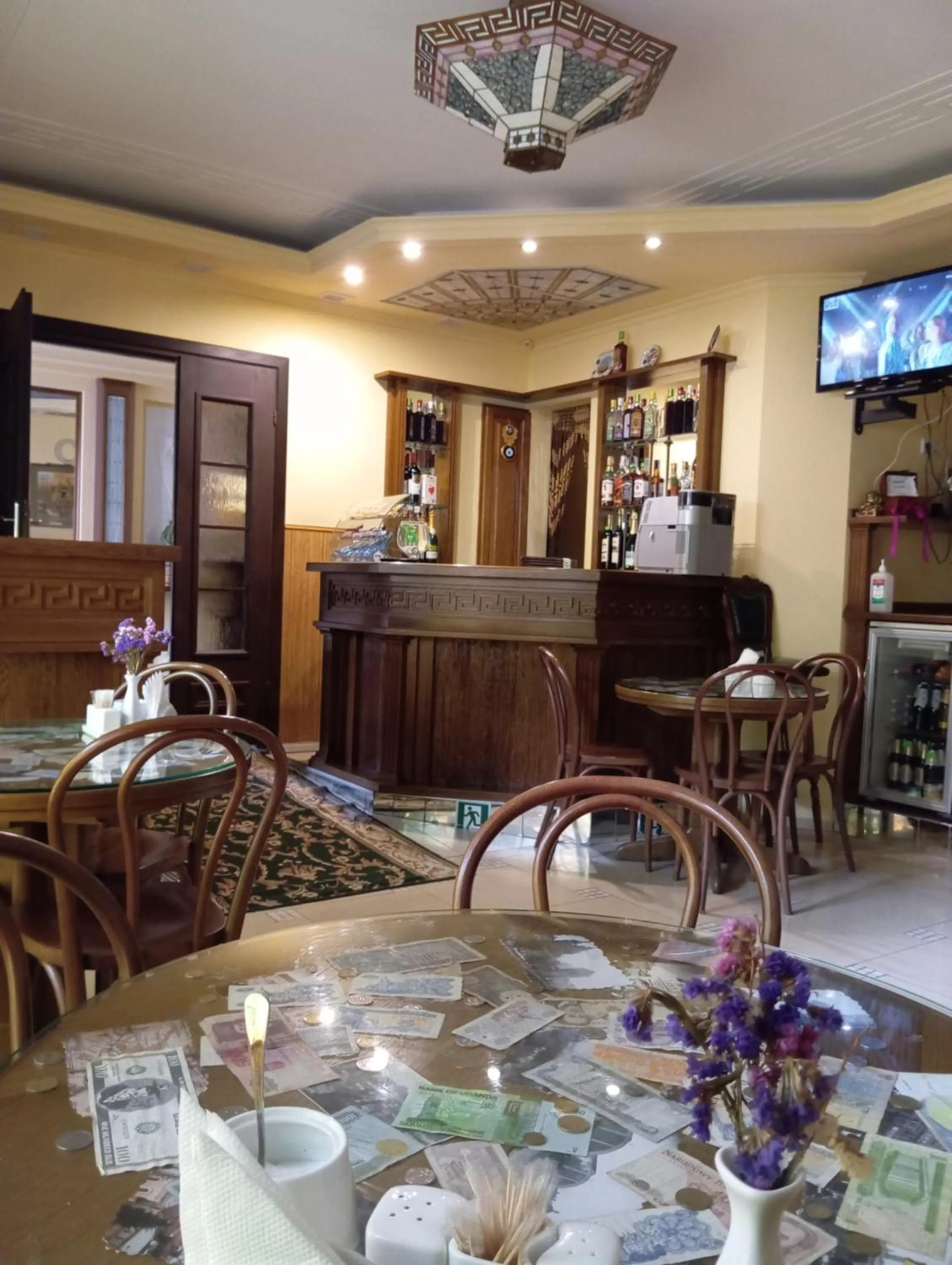 Restaurant/places to eat in Prestige