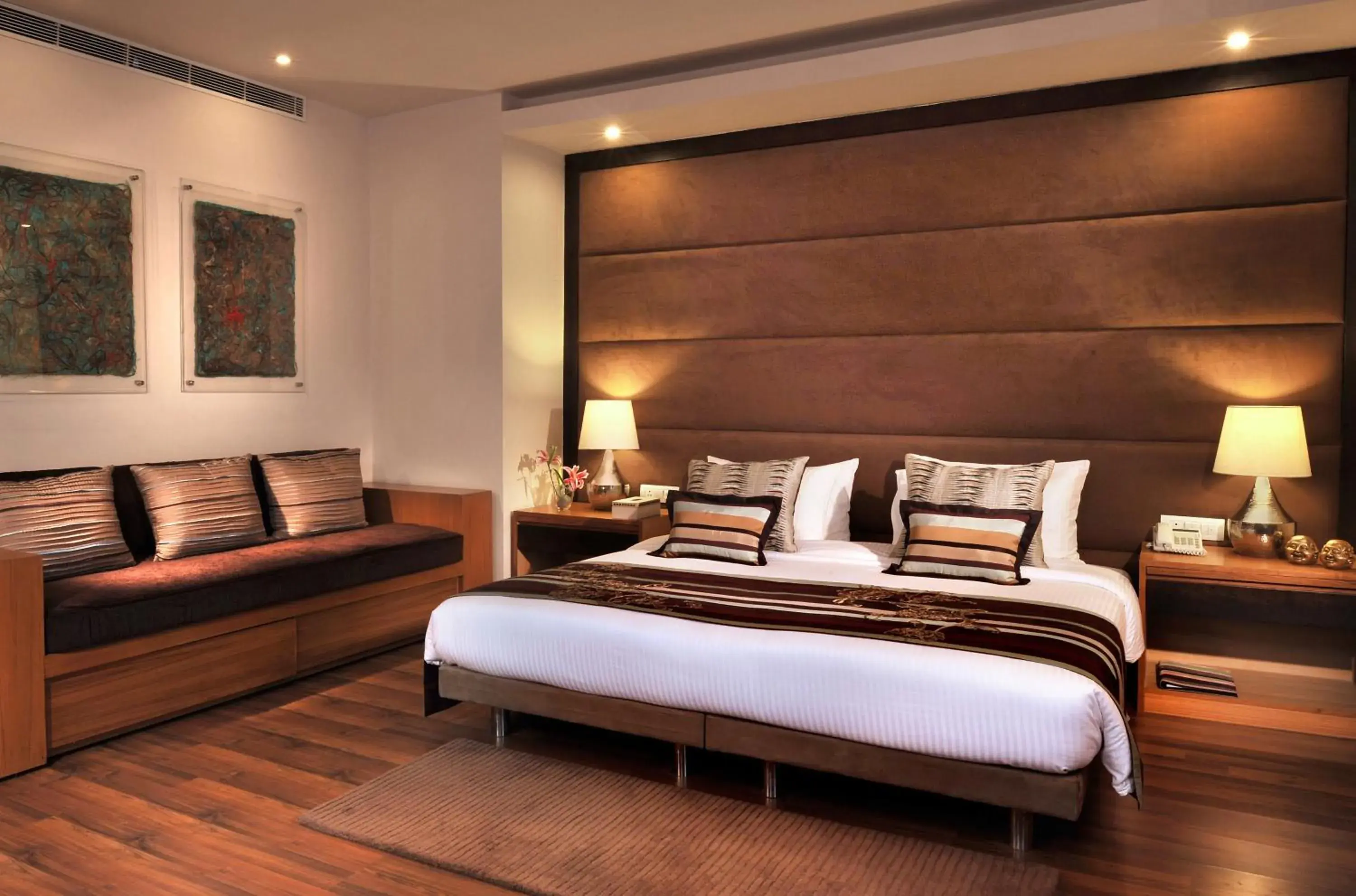 Bed in Udman Hotel Panchshila Park Bed in Udman Hotel Panchshila Park