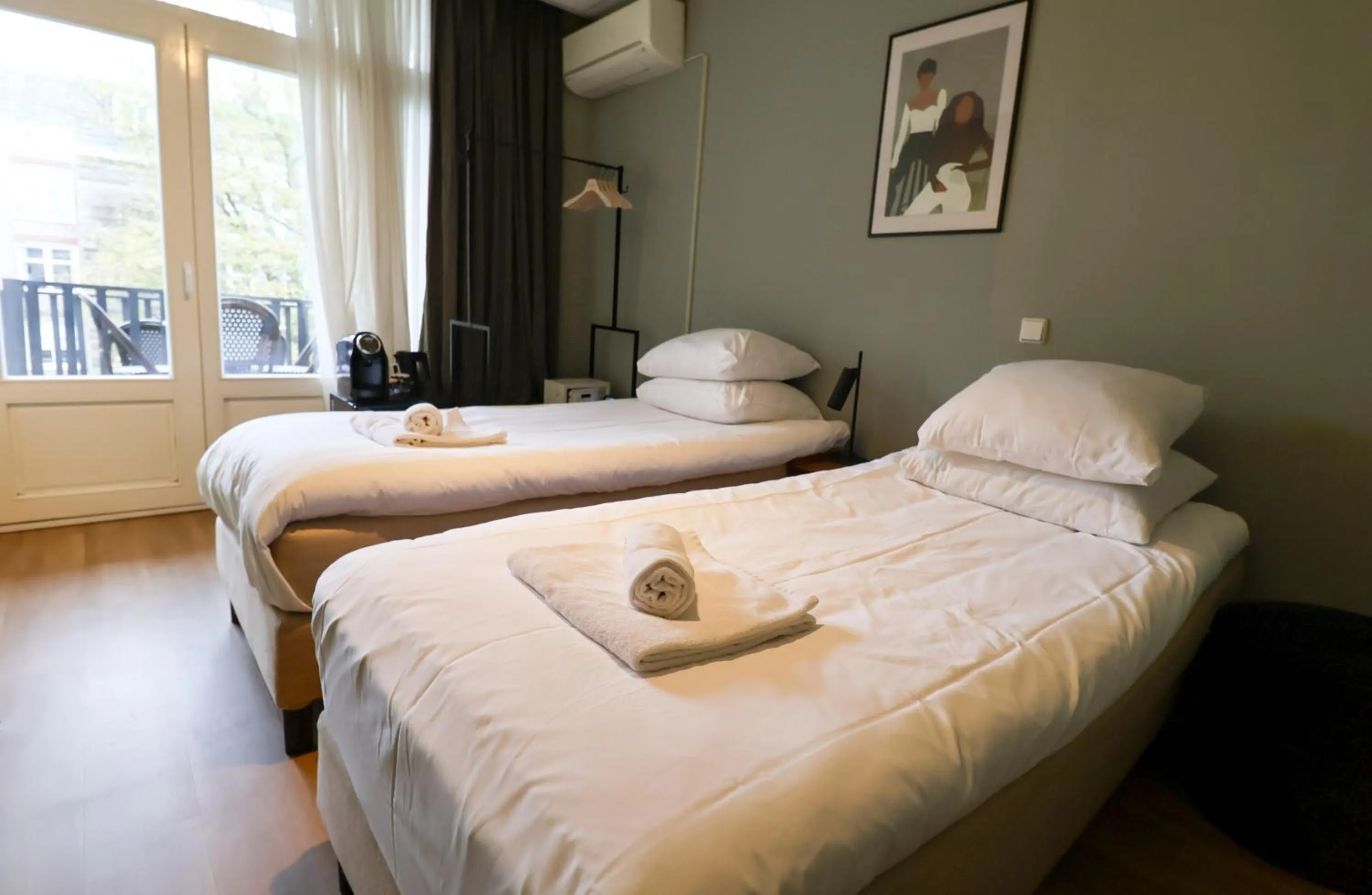 Bed in Hotel Atlantis Amsterdam