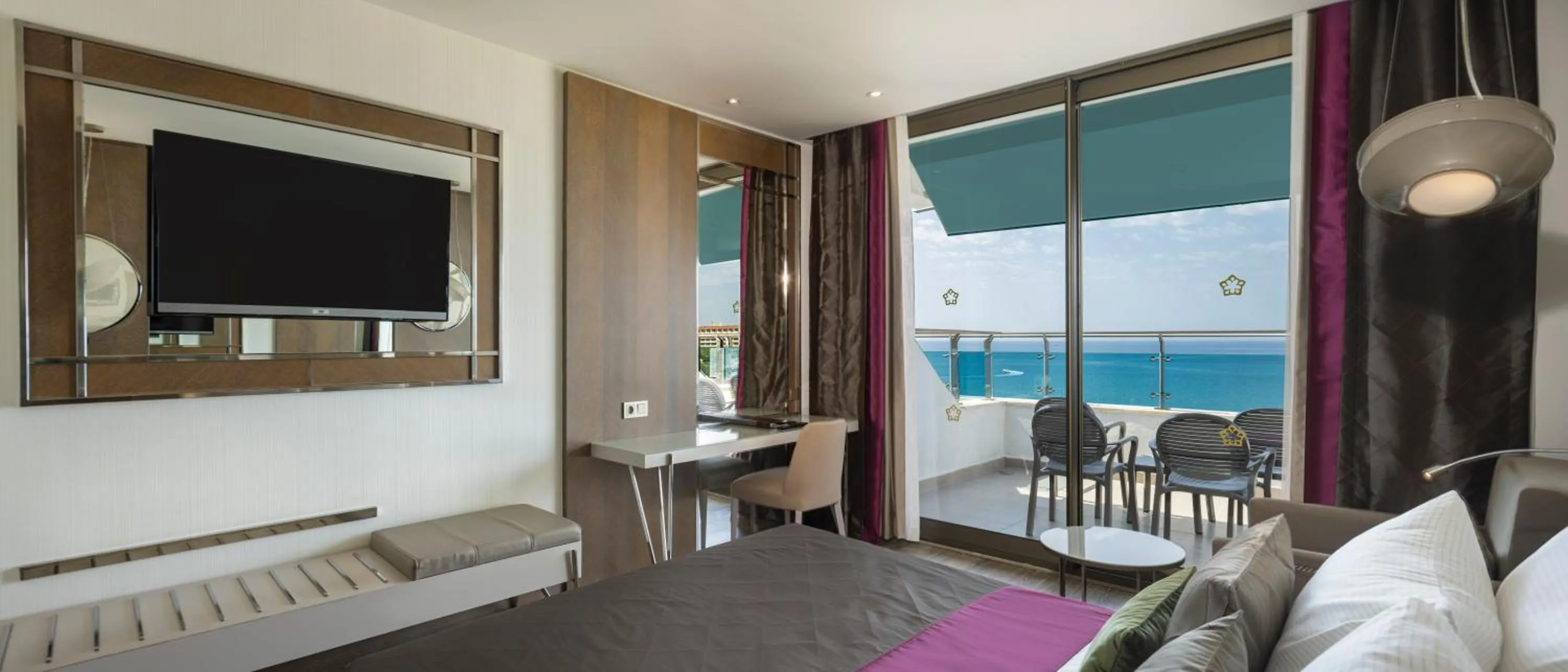 View (from property/room), Bed in Side Star Elegance Hotel - Ultra All Inclusive