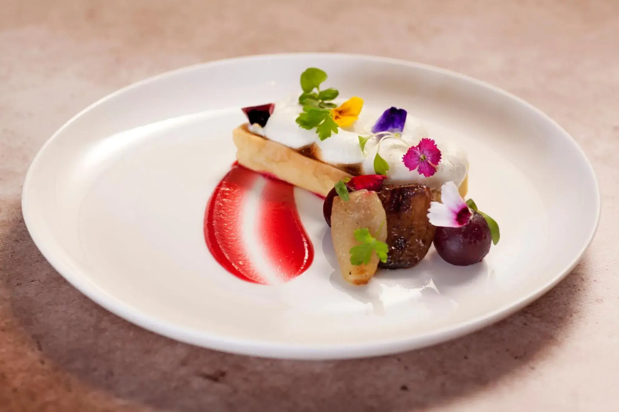 Restaurant/places to eat in Crowne Plaza Surfers Paradise by IHG Restaurant/places to eat in Crowne Plaza Surfers Paradise by IHG