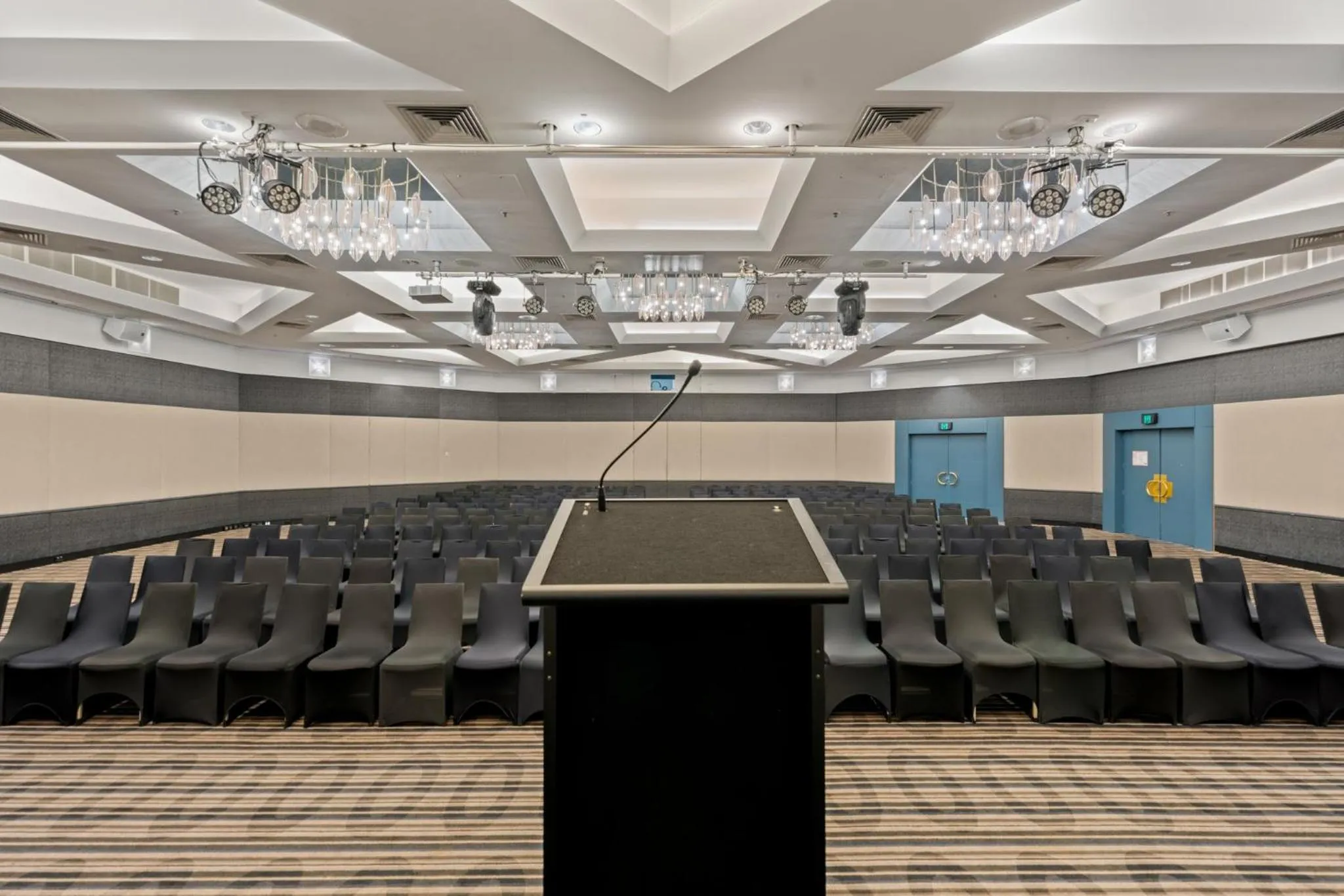 Meeting/conference room in Crowne Plaza Surfers Paradise by IHG