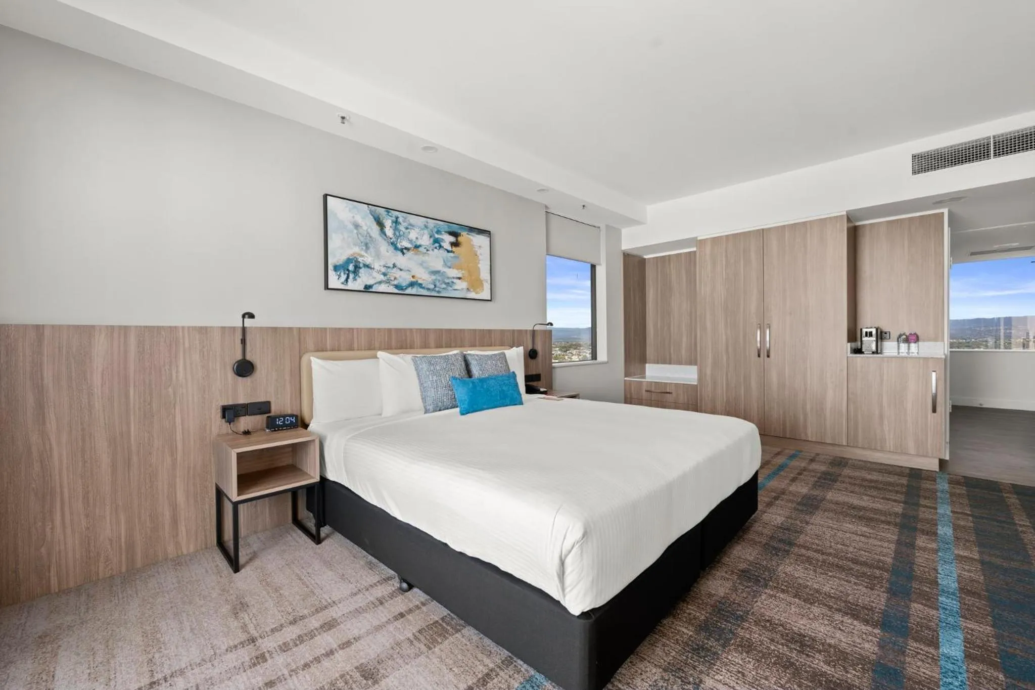 Photo of the whole room, Bed in Crowne Plaza Surfers Paradise by IHG