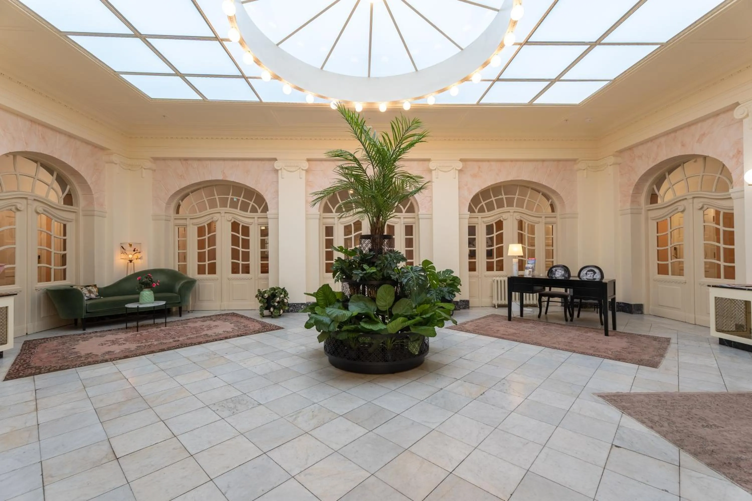 Decorative detail in The Apartments Company - The Sweet