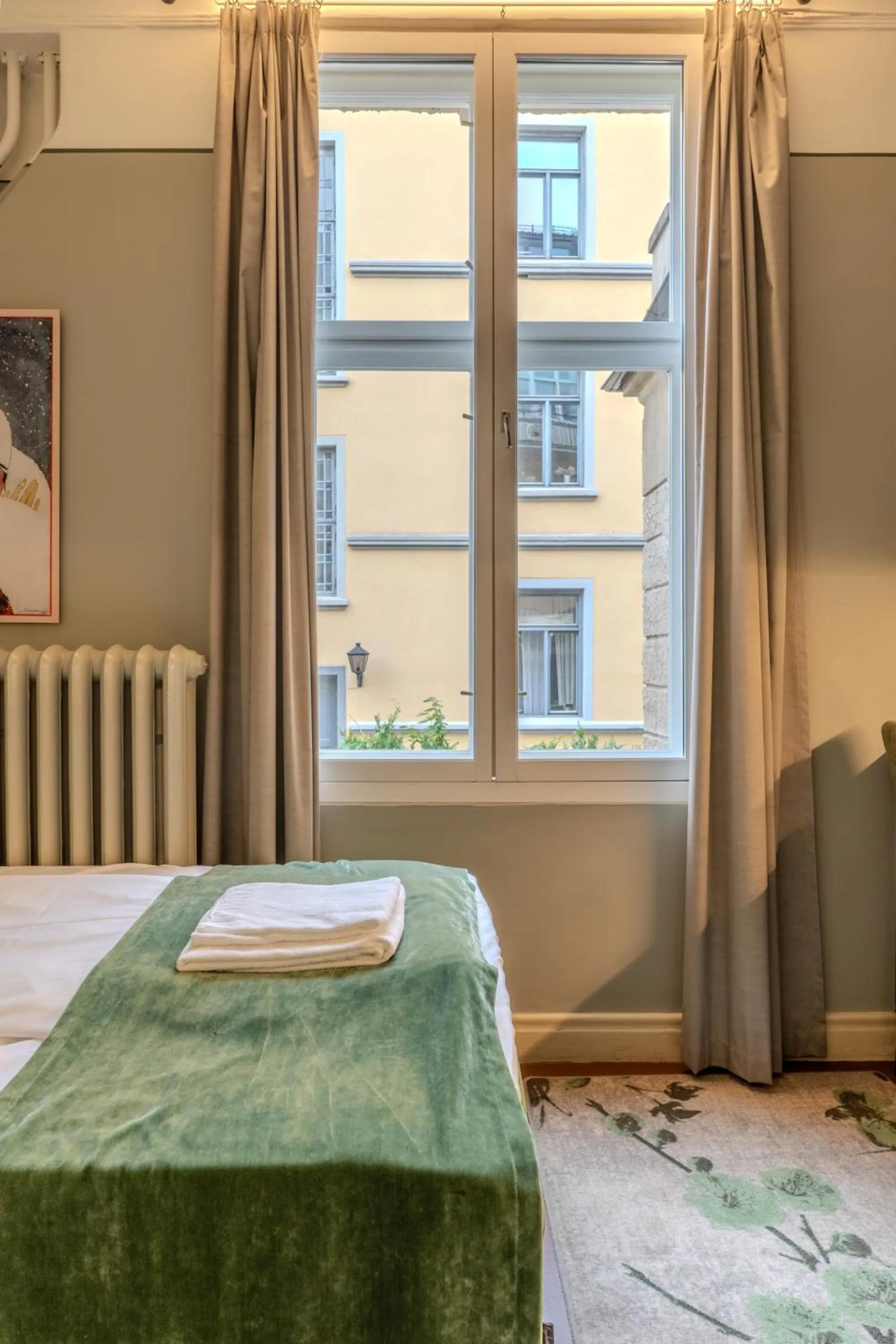 Bed in The Apartments Company - The Sweet