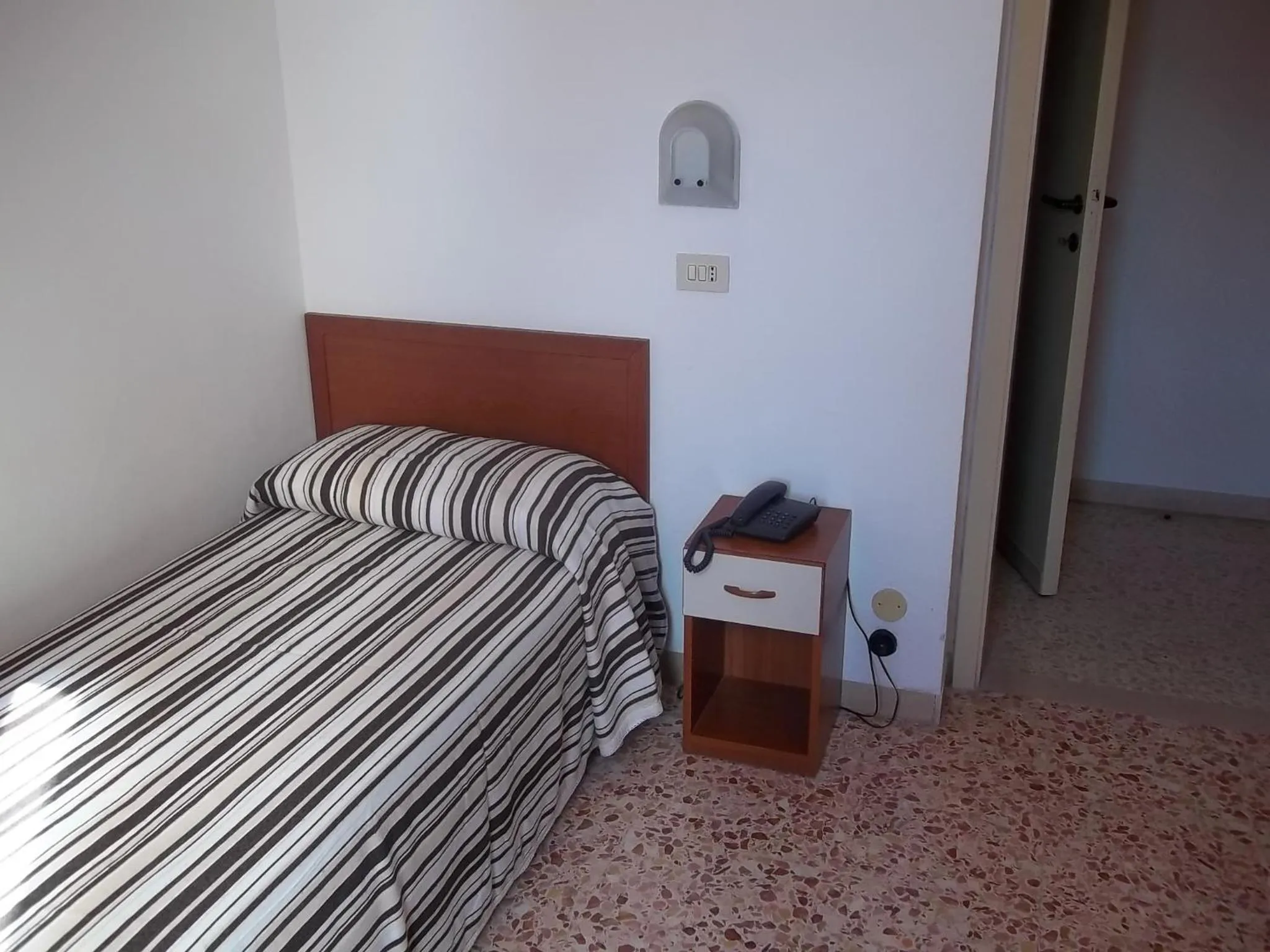 Bedroom, Bed in Hotel Italia