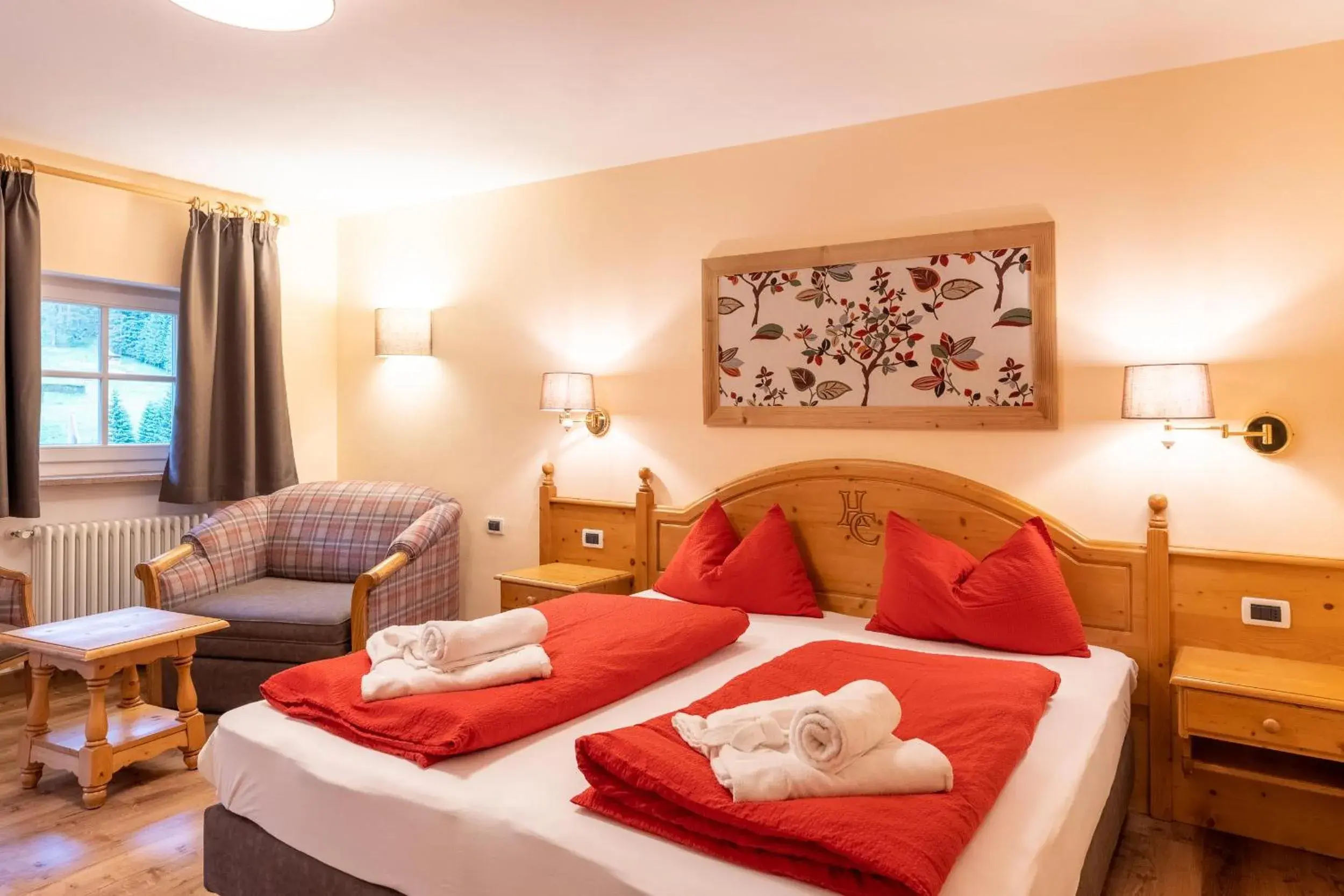 Deluxe Double or Twin Room with Mountain View in Albergo Conturina Deluxe Double or Twin Room with Mountain View in Albergo Conturina