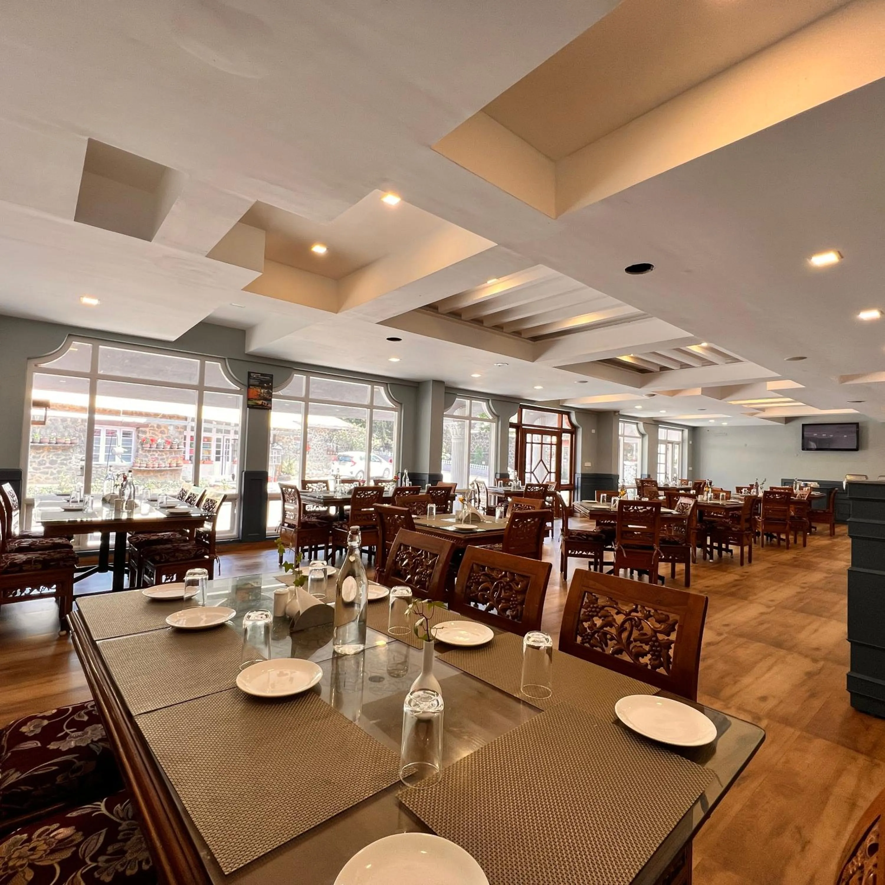 Restaurant/places to eat in JC Residency