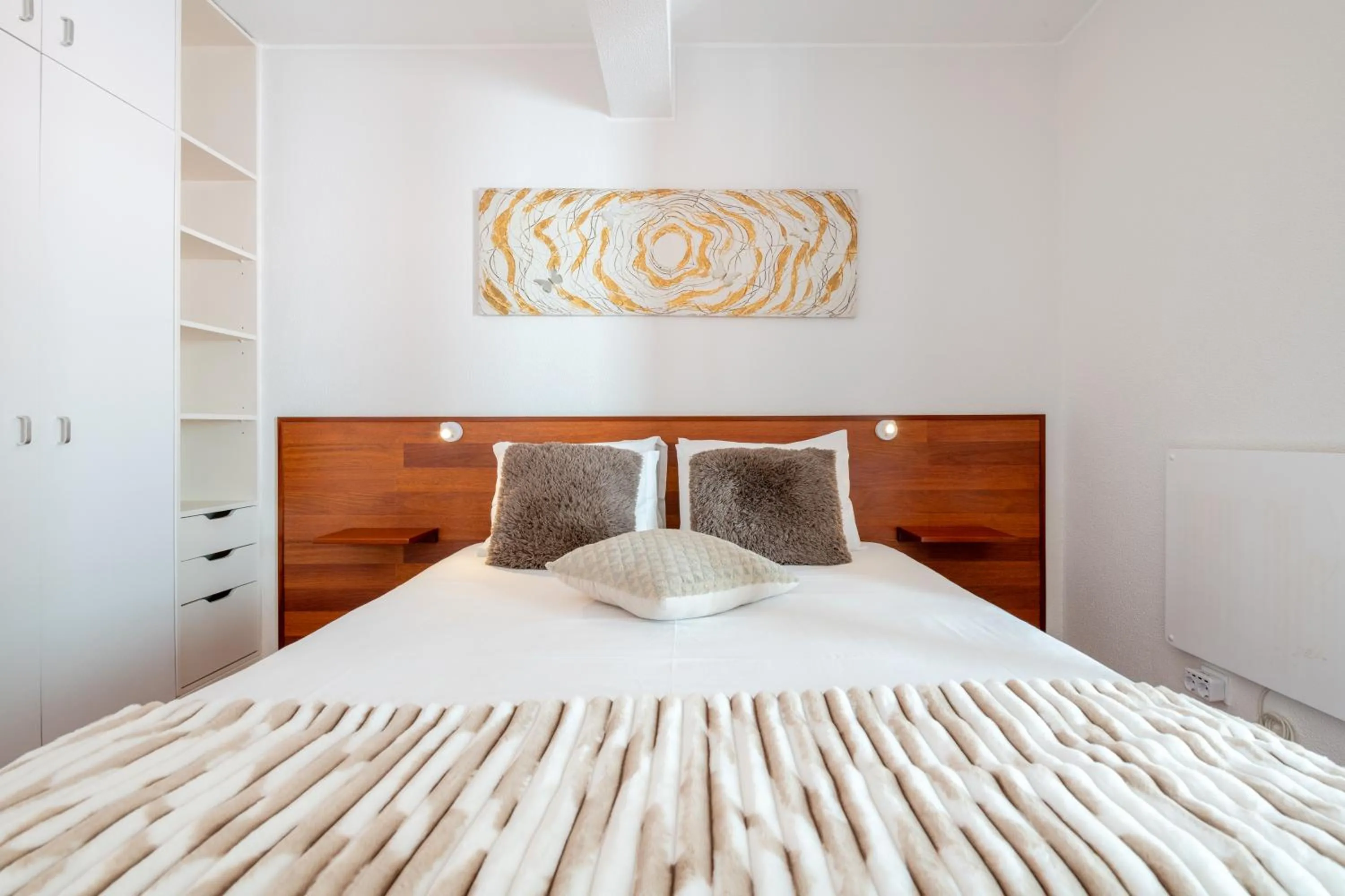 Decorative detail, Bed in Pereira Place