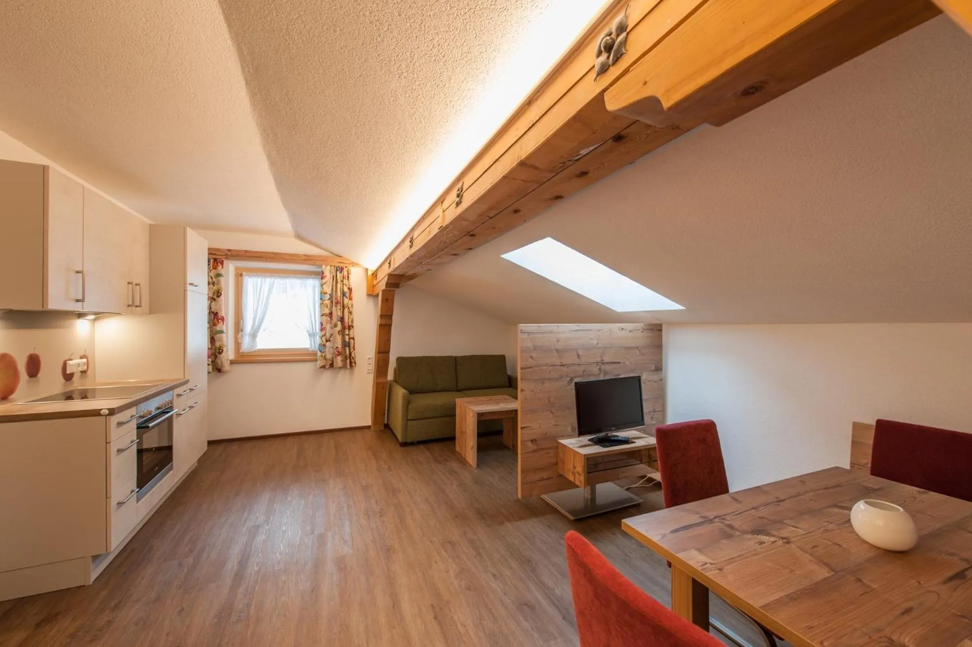 Apartment with Balcony in Ferienhaus Larinmos