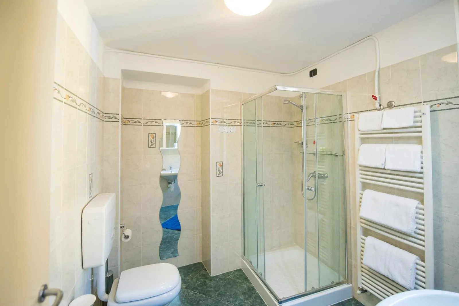 Shower in Il Borgo