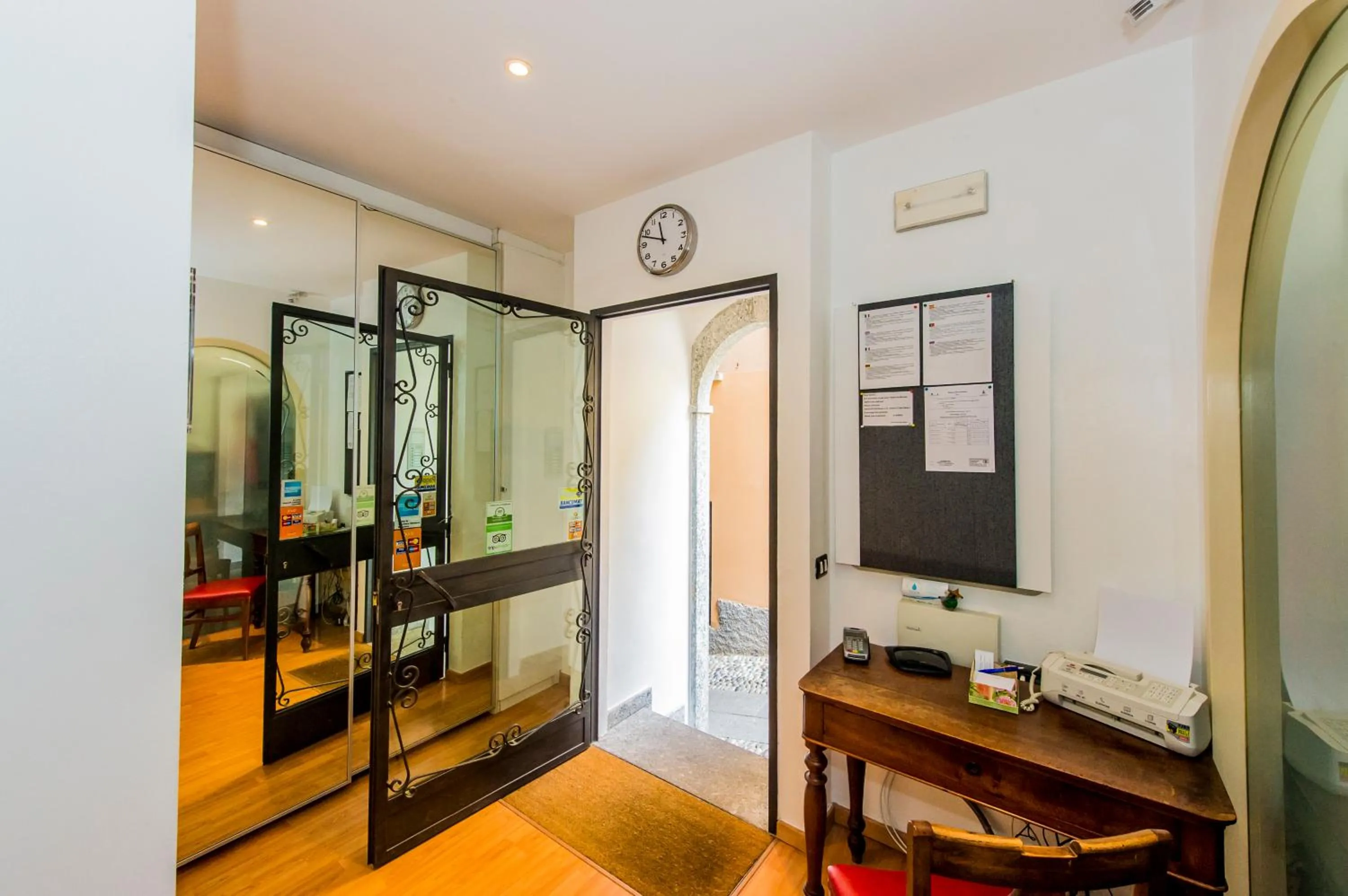 Facade/entrance in Il Borgo