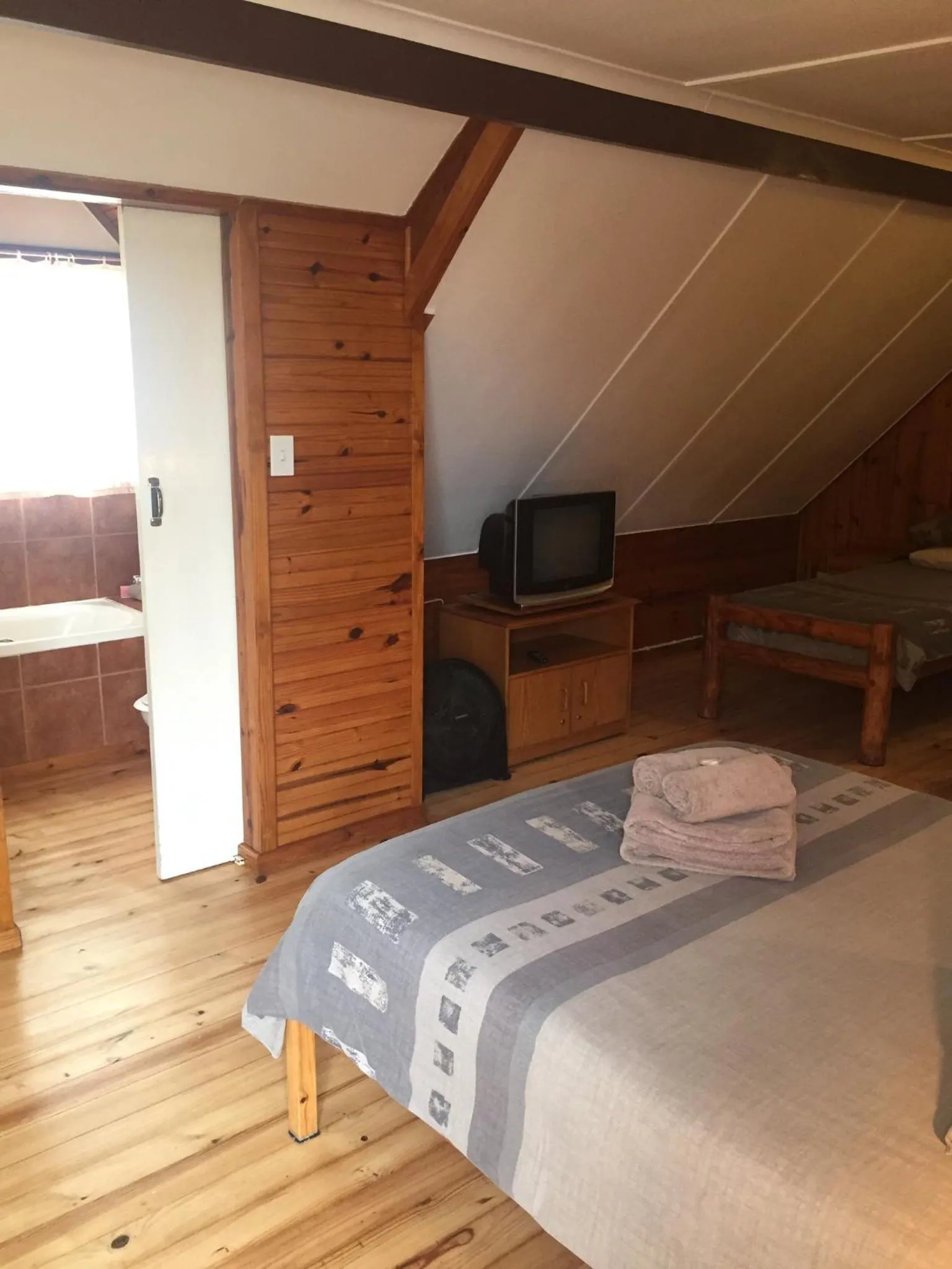 Bay Cove Inn