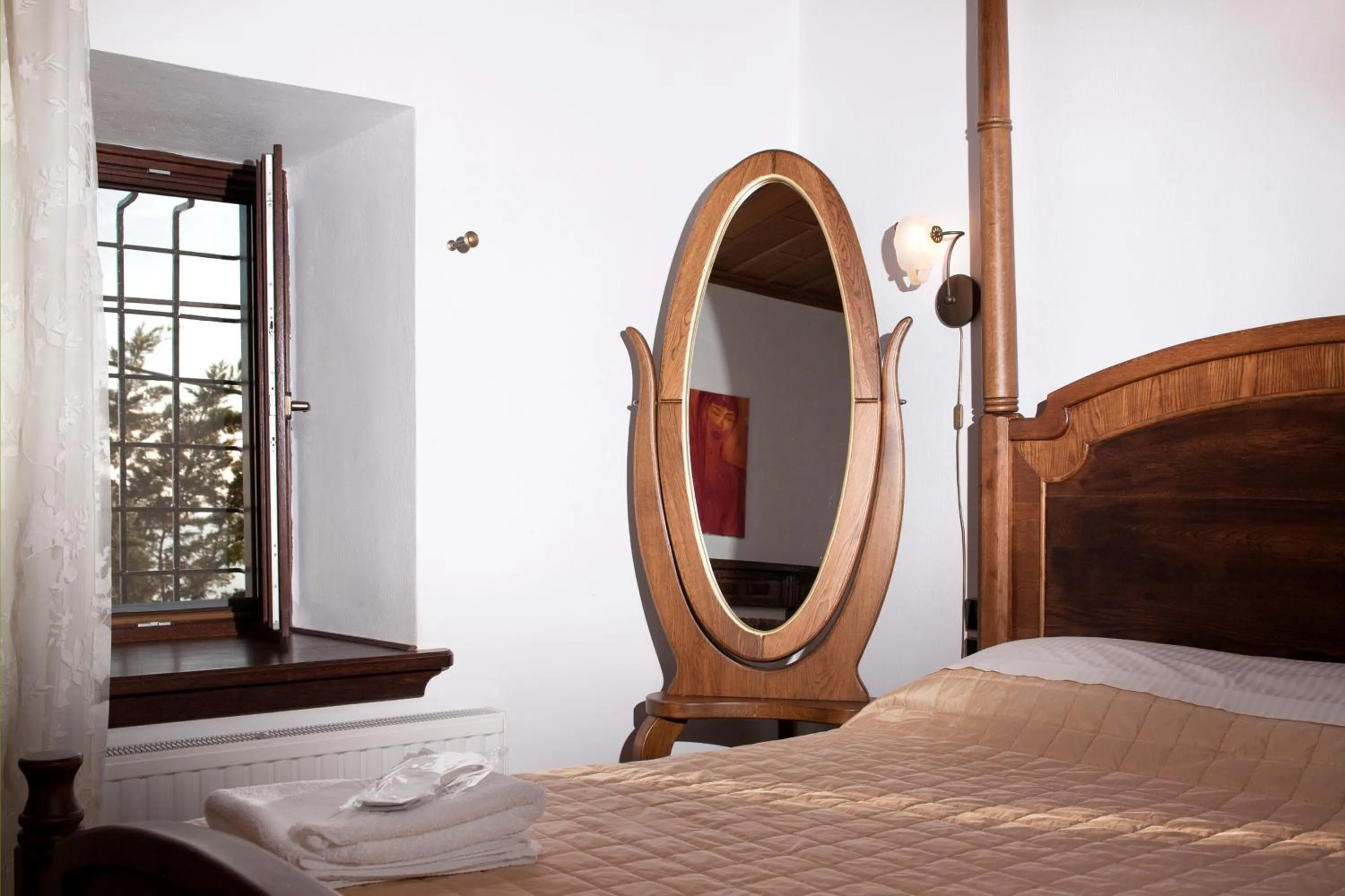 Photo of the whole room, Bed in Archontiko Koilia