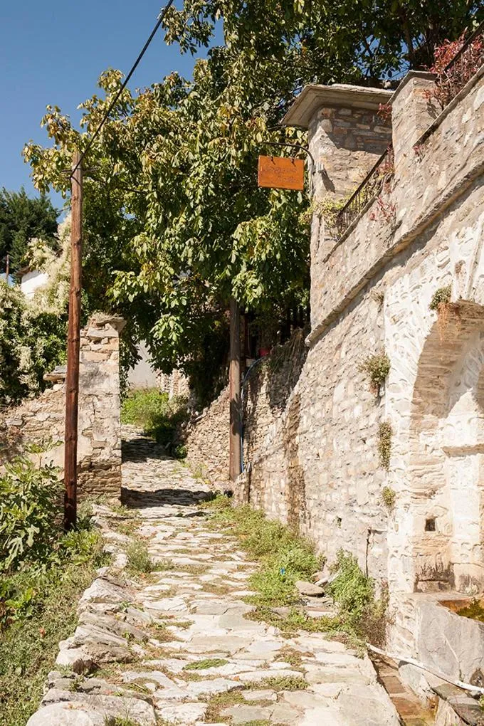 Property building in Archontiko Koilia