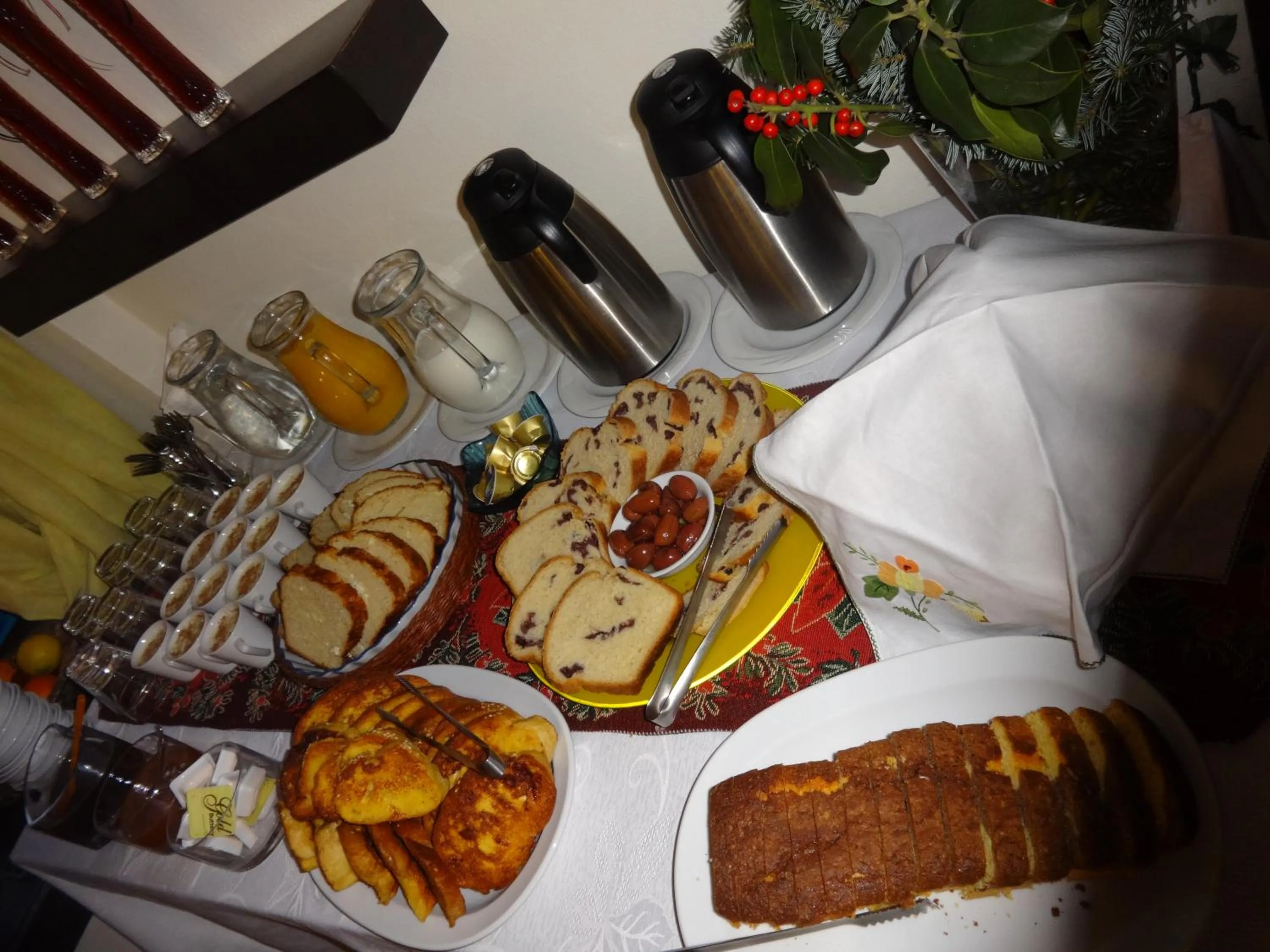Buffet breakfast in Archontiko Koilia