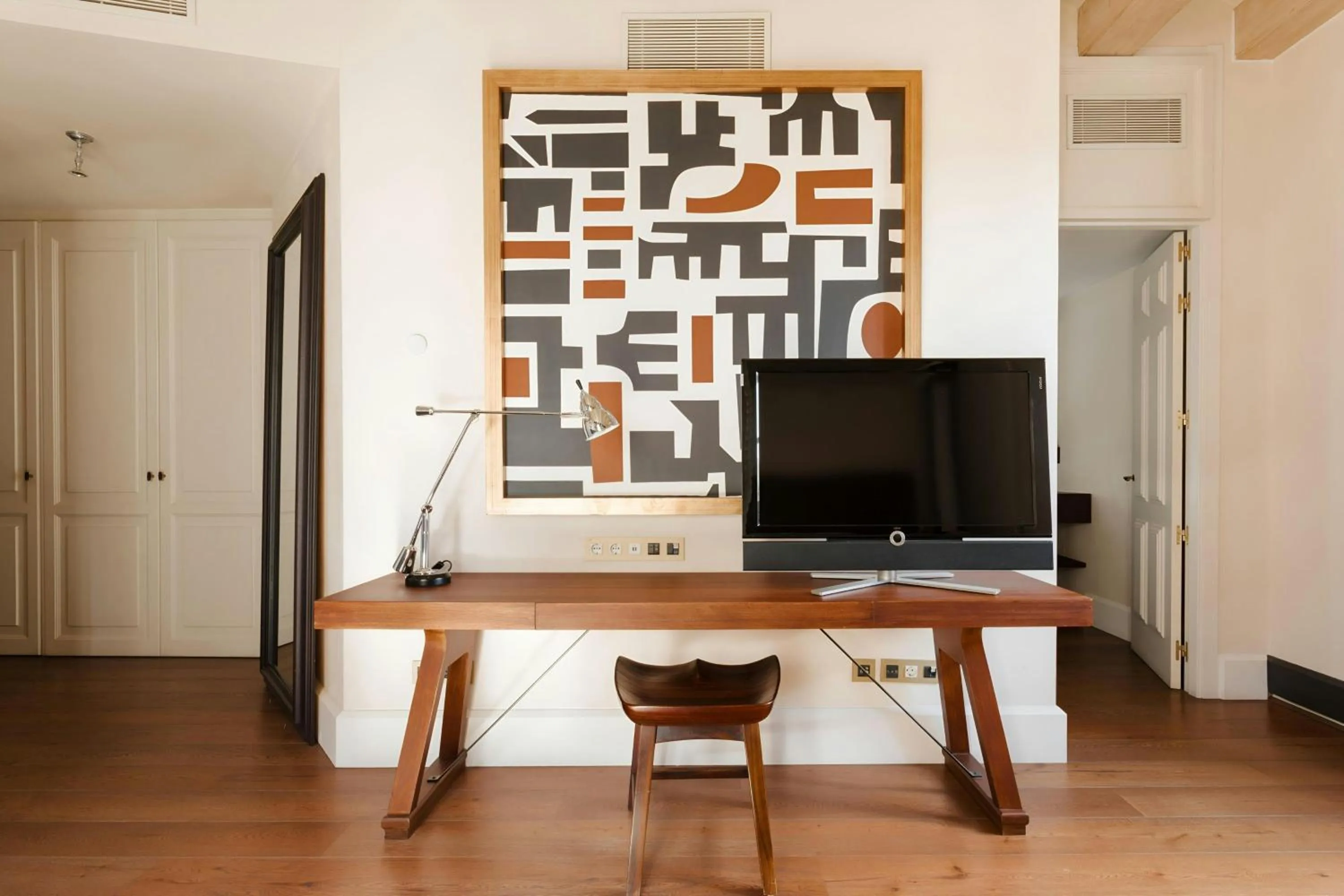 Photo of the whole room in DO Plaça Reial Hotel Gothic Quarter, Sonder by Marriott Bonvoy