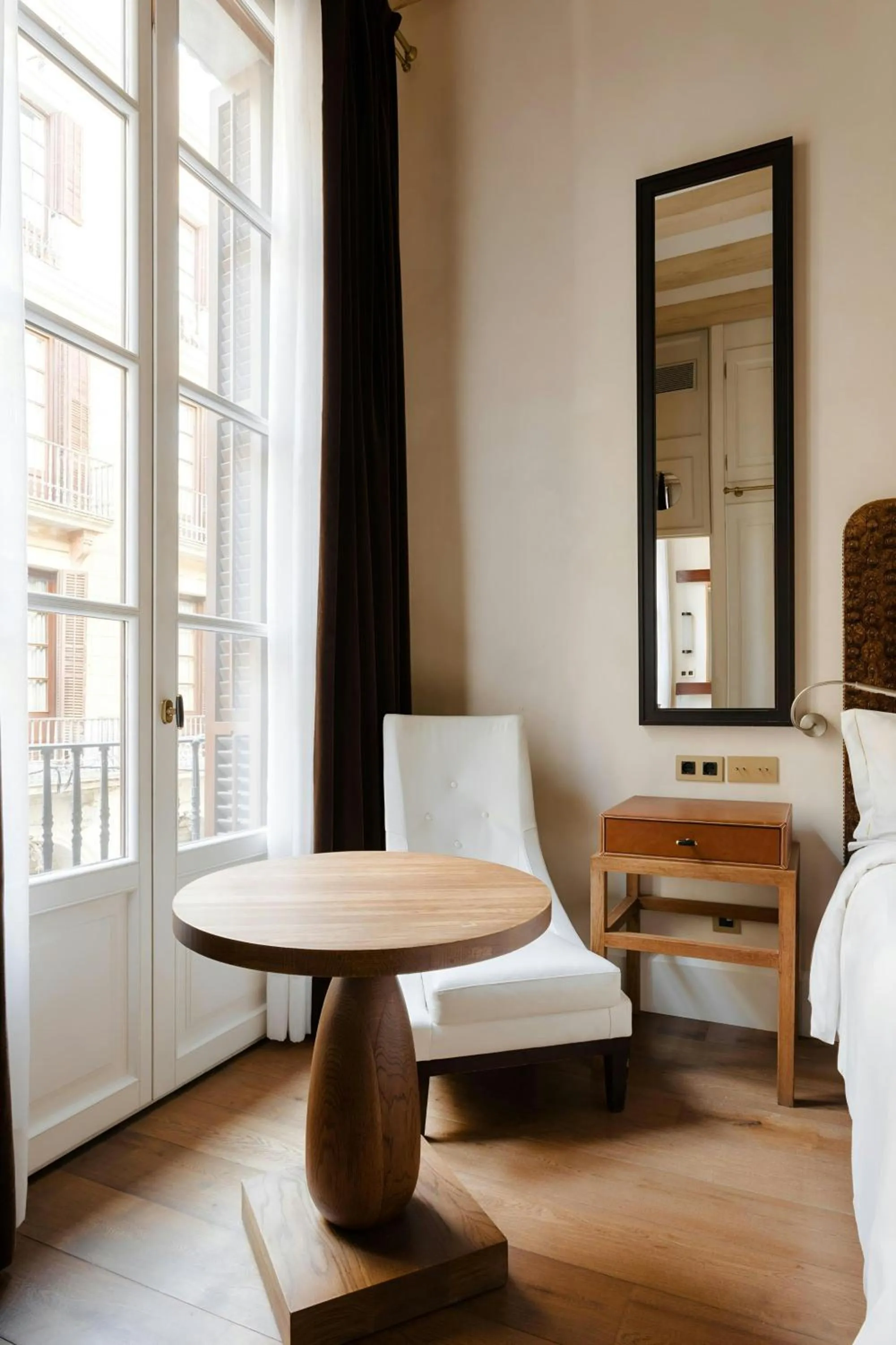 Bedroom in DO Plaça Reial Hotel Gothic Quarter, Sonder by Marriott Bonvoy