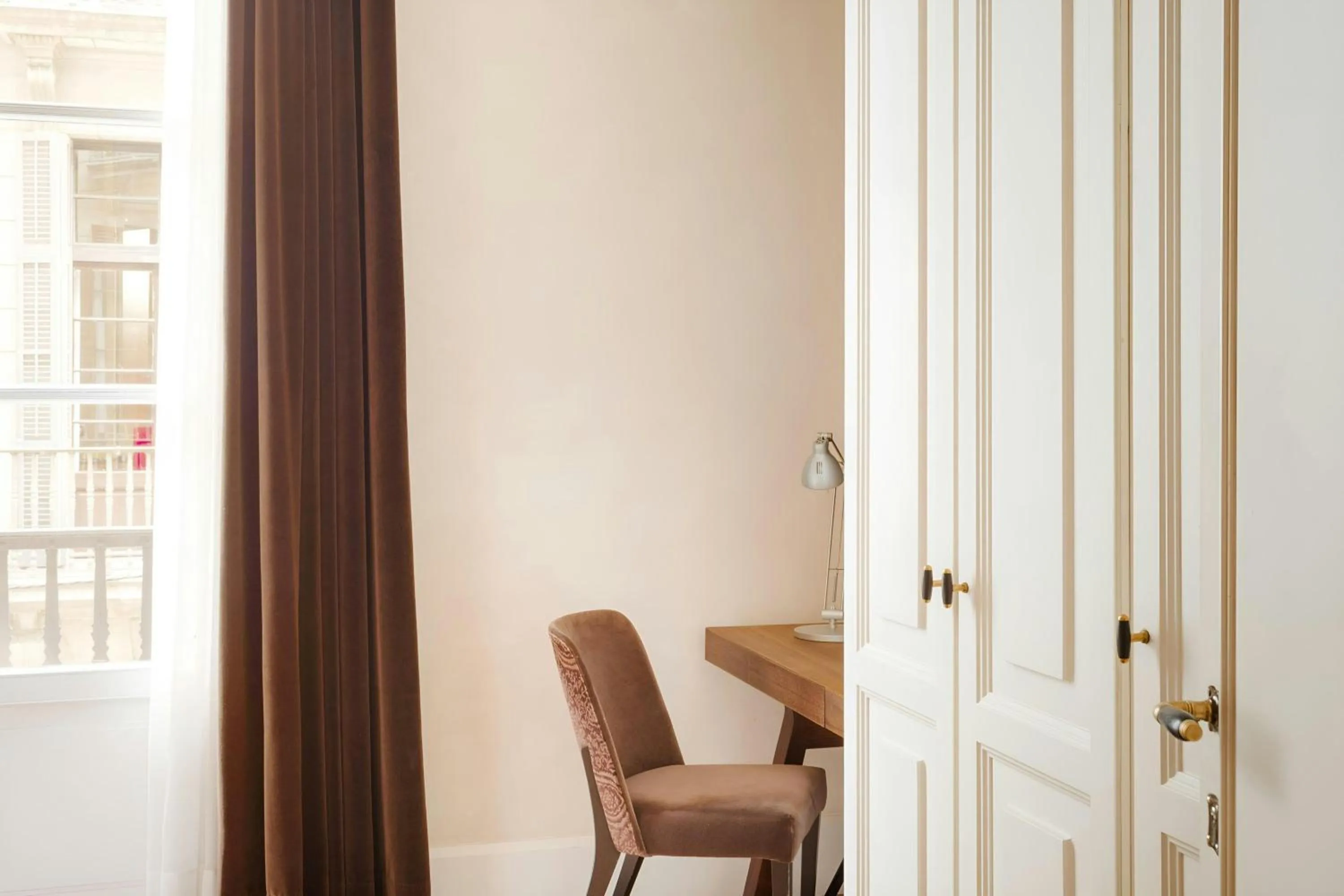 Bedroom in DO Plaça Reial Hotel Gothic Quarter, Sonder by Marriott Bonvoy