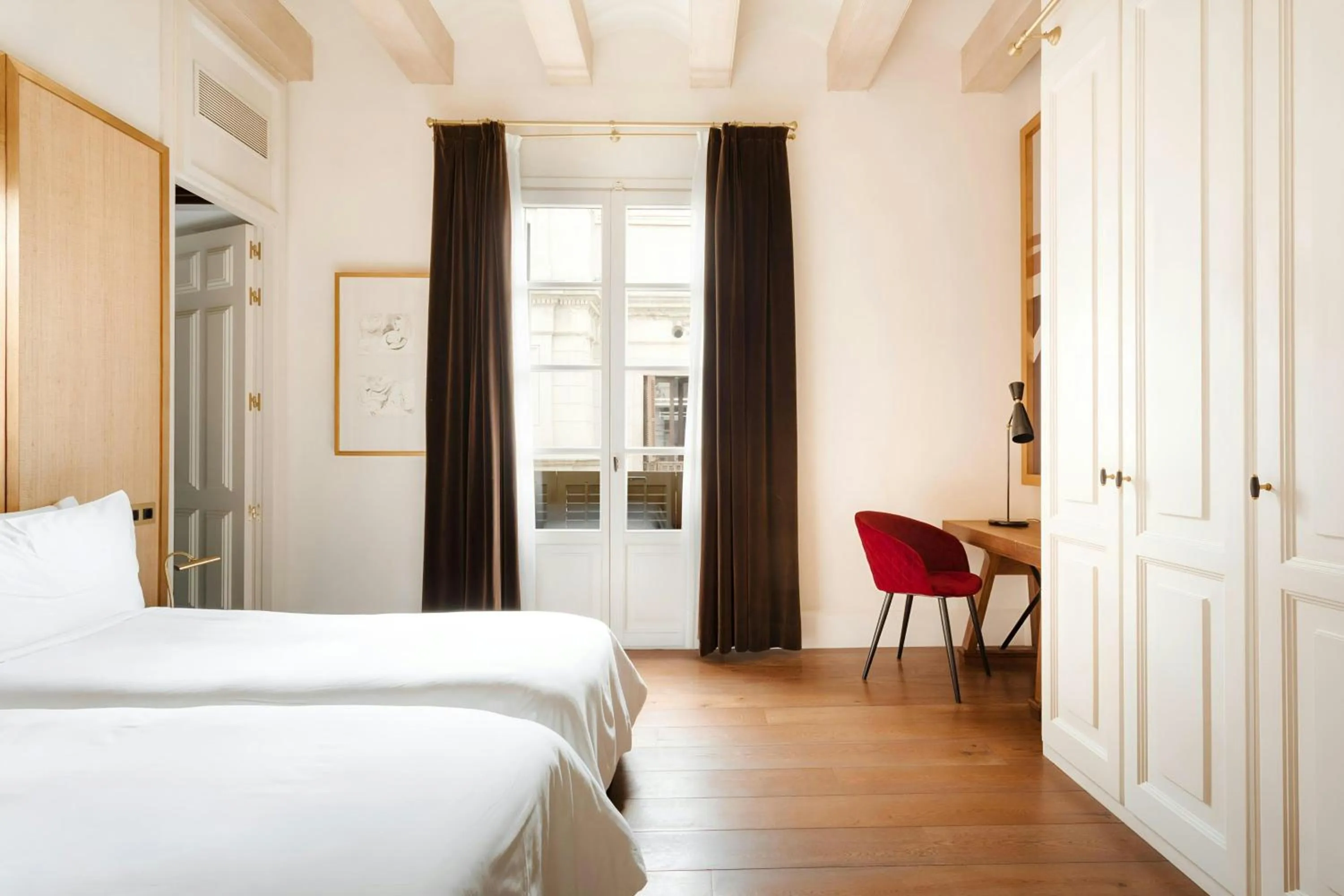 Bedroom, Bed in DO Plaça Reial Hotel Gothic Quarter, Sonder by Marriott Bonvoy