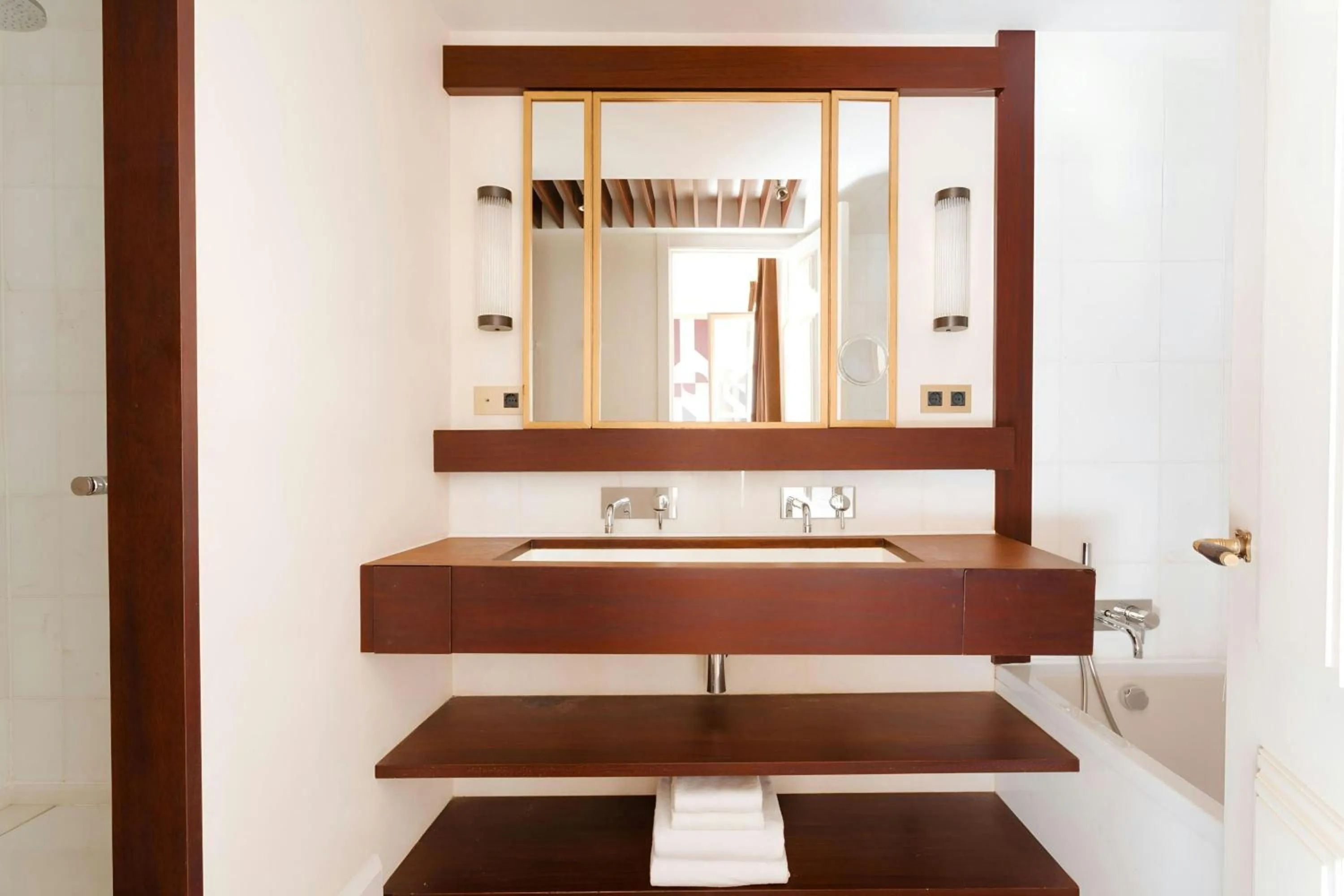 Bathroom in DO Plaça Reial Hotel Gothic Quarter, Sonder by Marriott Bonvoy