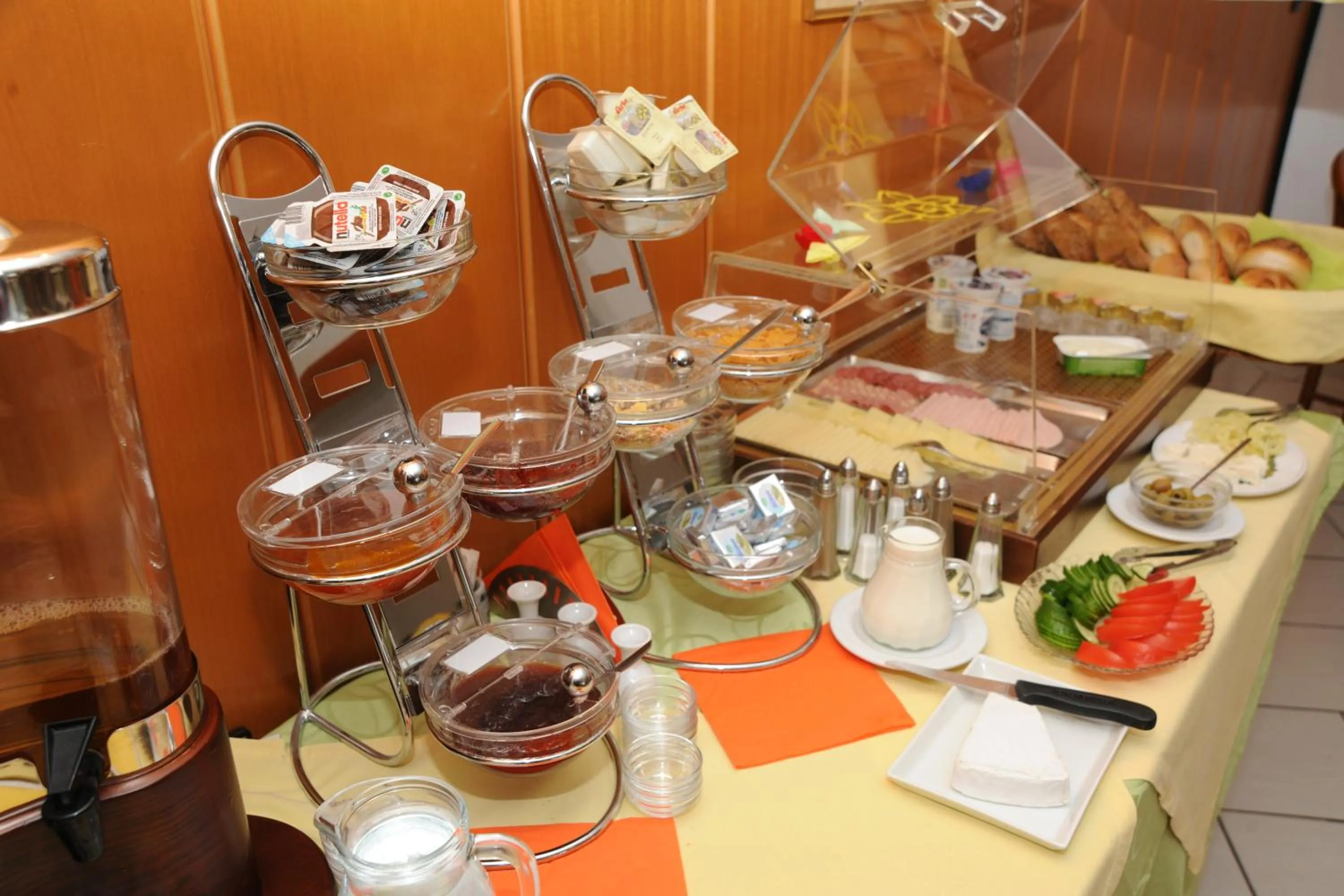 Food and drinks in Pension Erlaa