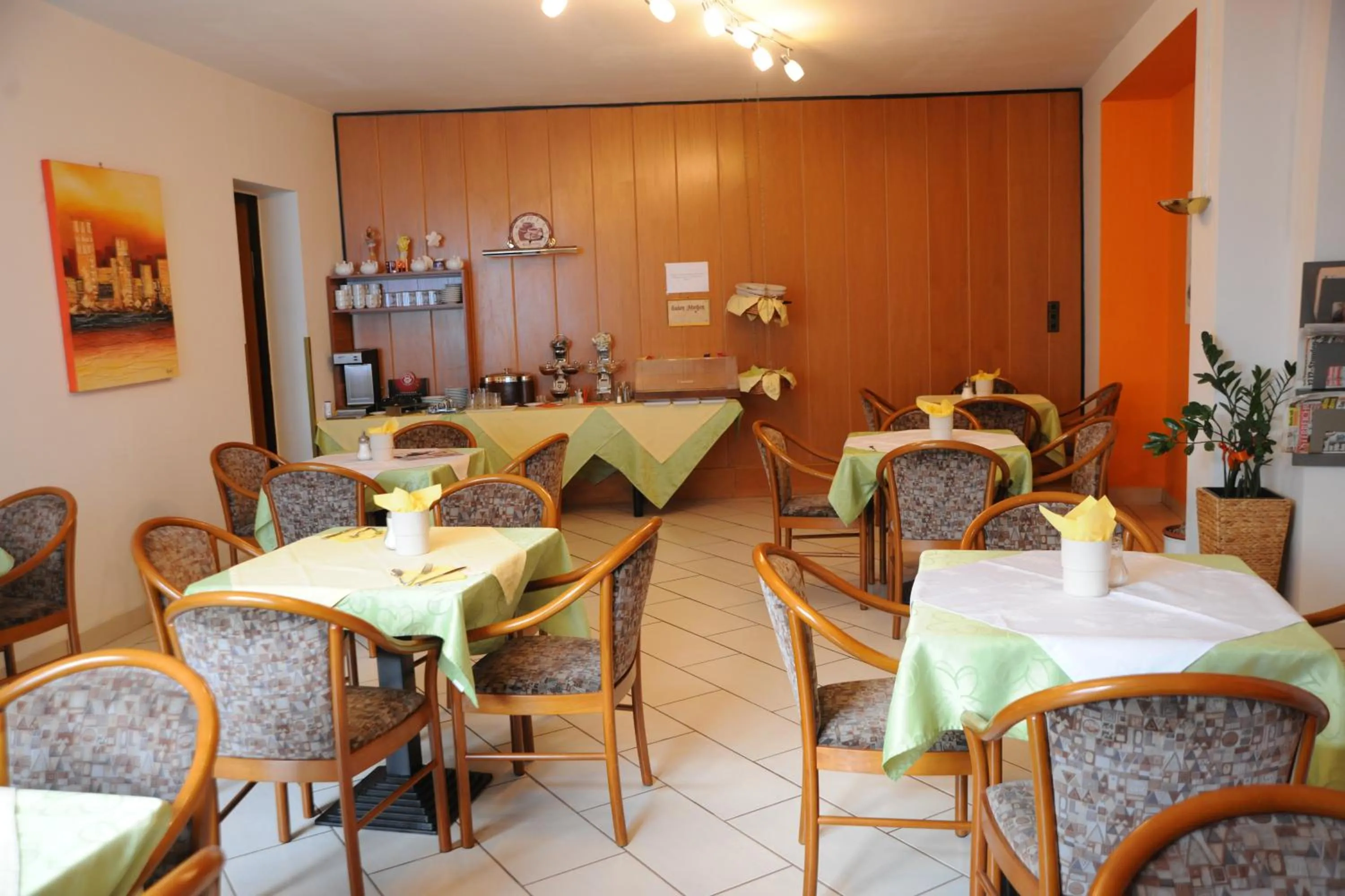 Restaurant/places to eat in Pension Erlaa