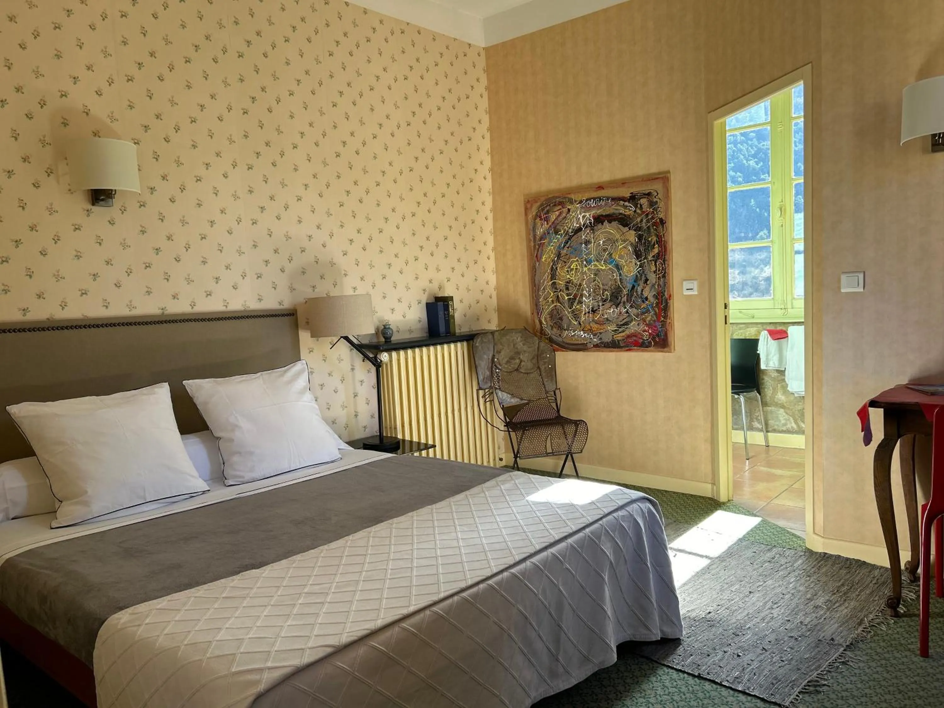 Photo of the whole room, Bed in Ermitage de Peyreleau